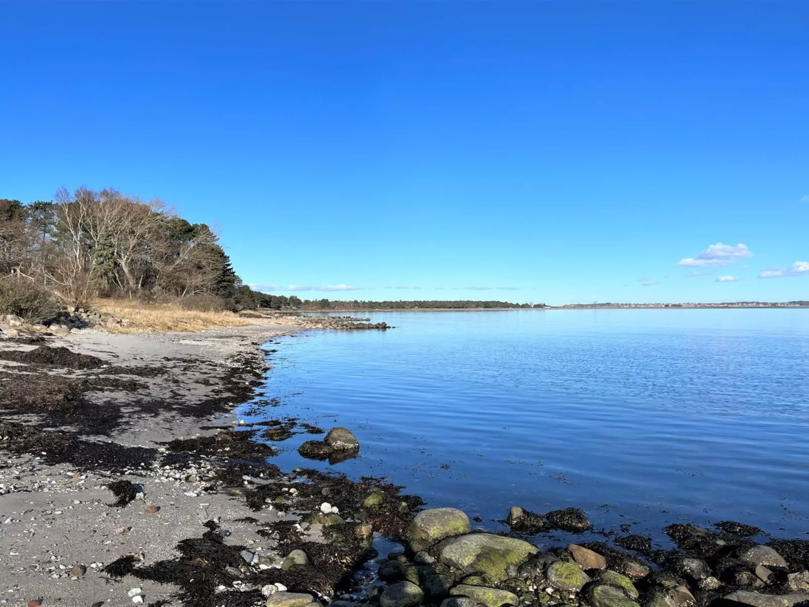 "Toska" - 100m to the inlet-Outside
