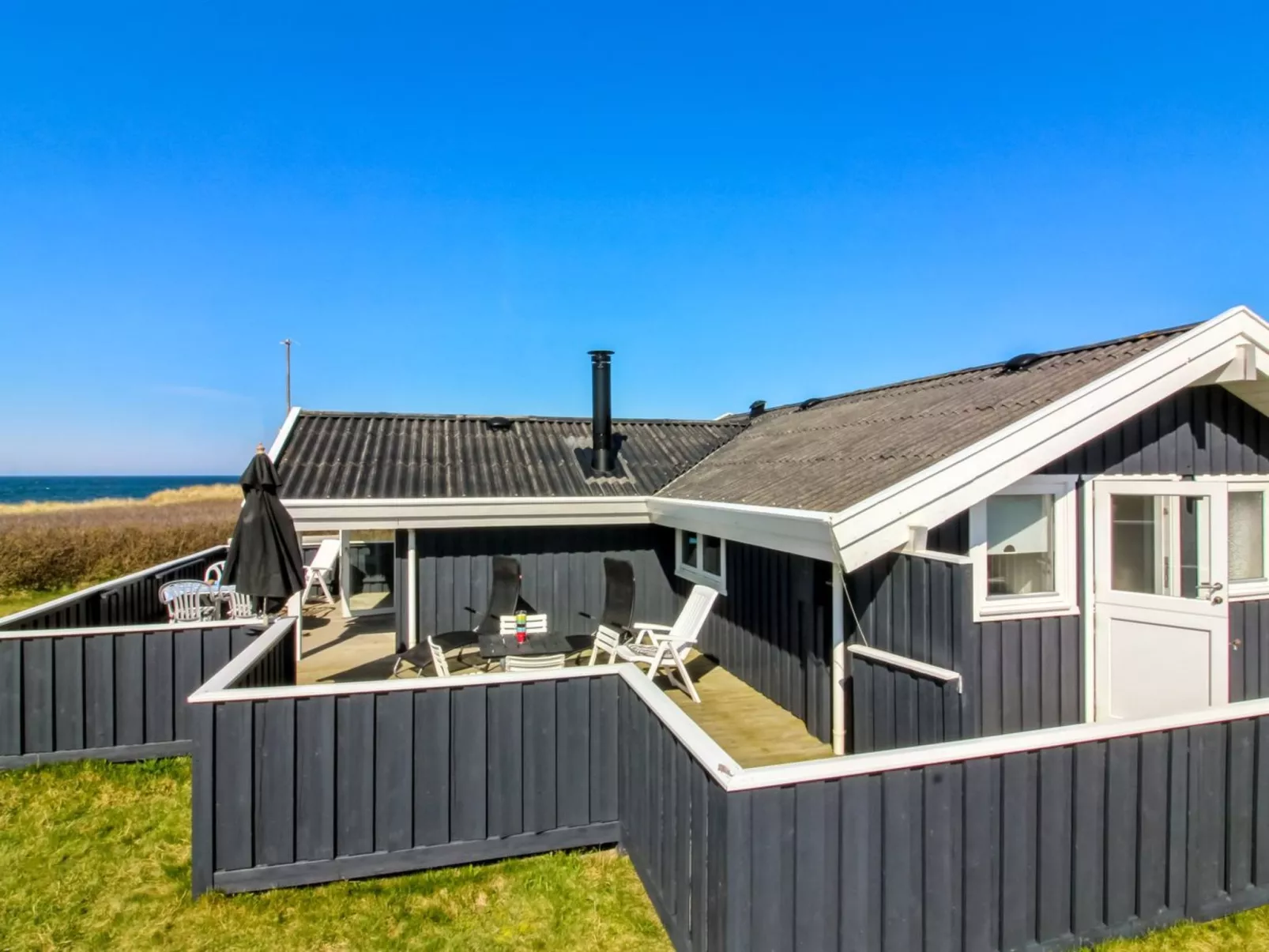 "Minka" - 58m from the sea-Outside