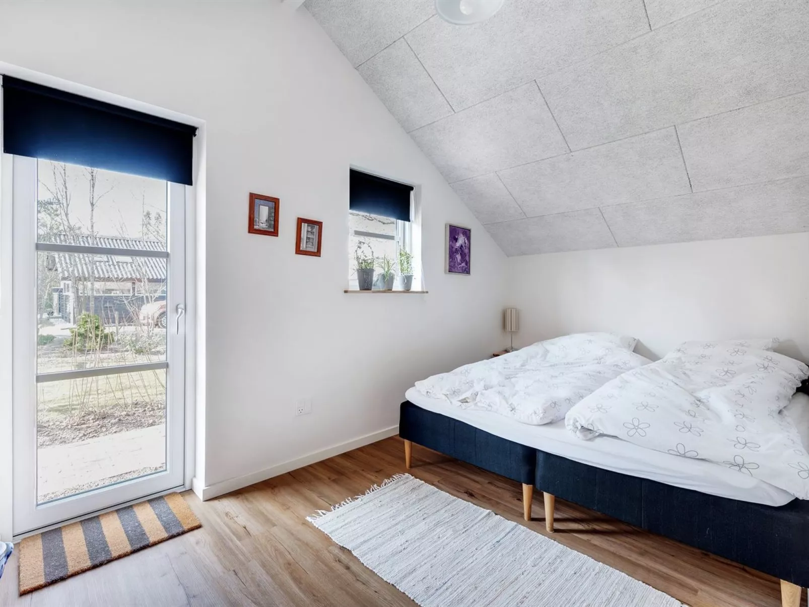 "Roska" - 1.3km from the sea-Inside