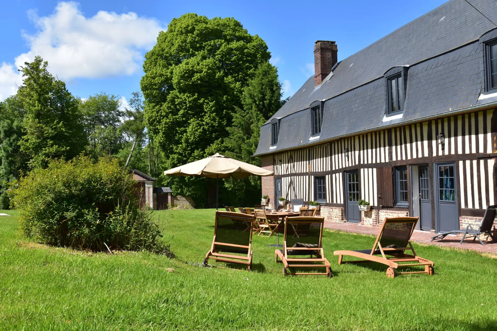 Grand Gîte-Gardens summer