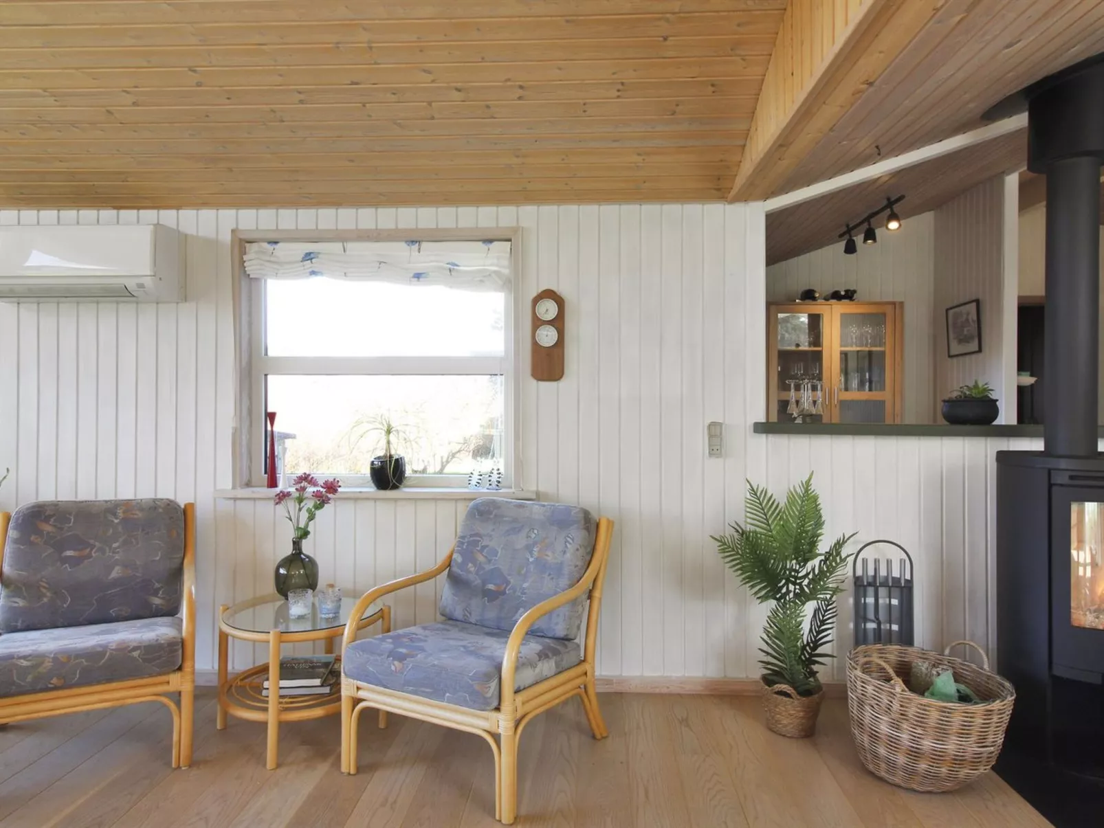 "Fridhild" - 875m from the sea-Inside