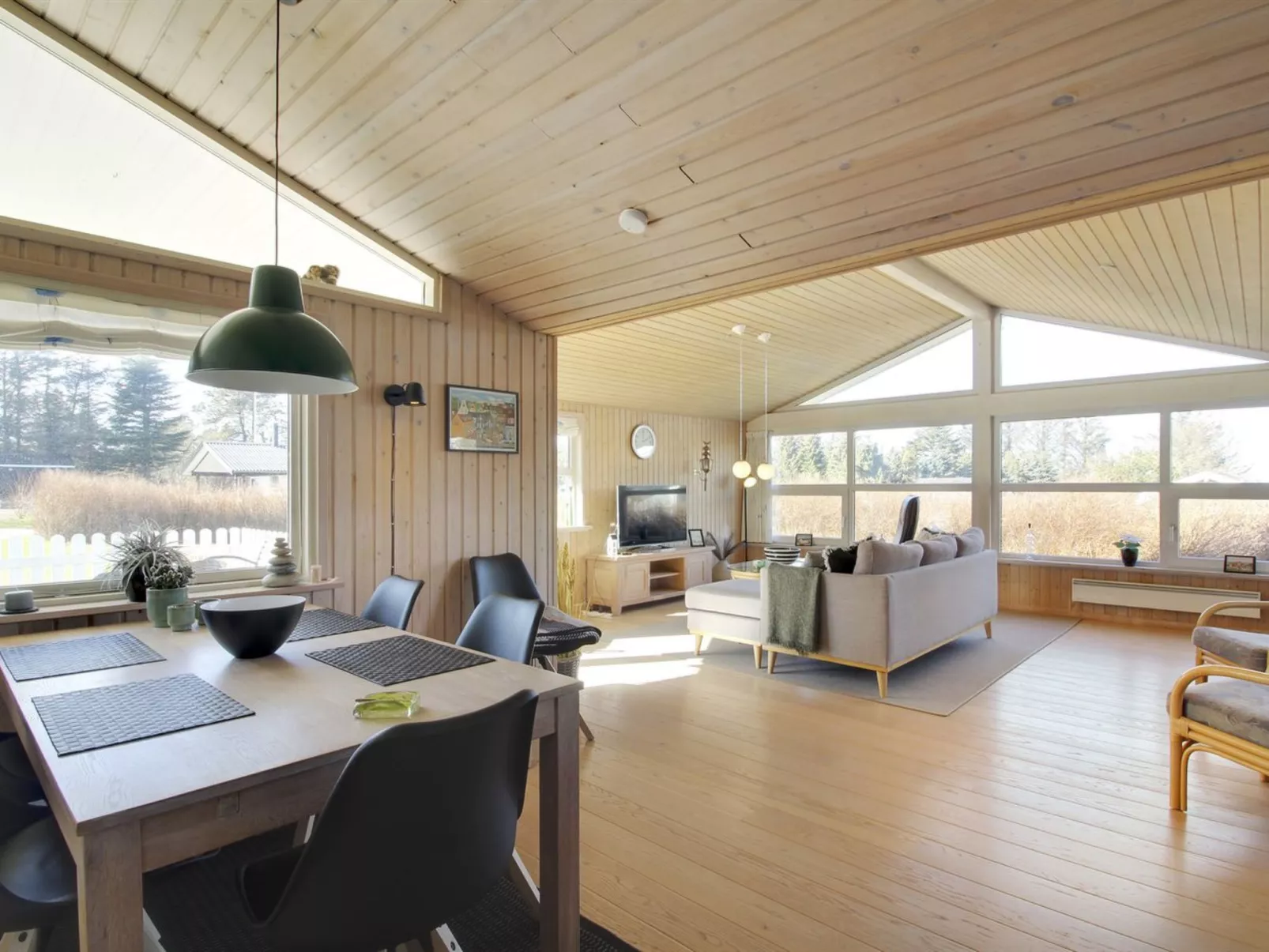 "Fridhild" - 875m from the sea-Inside
