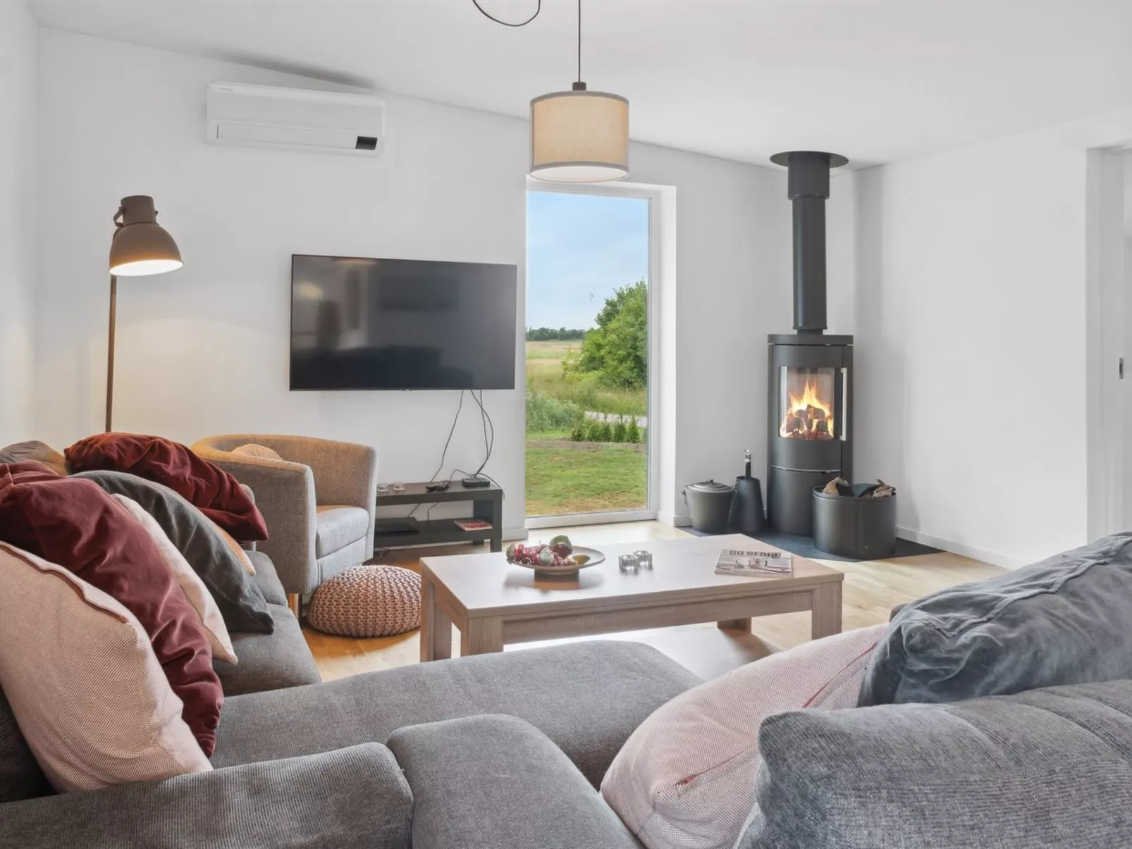 "Bjarka" - 700m from the sea-Inside