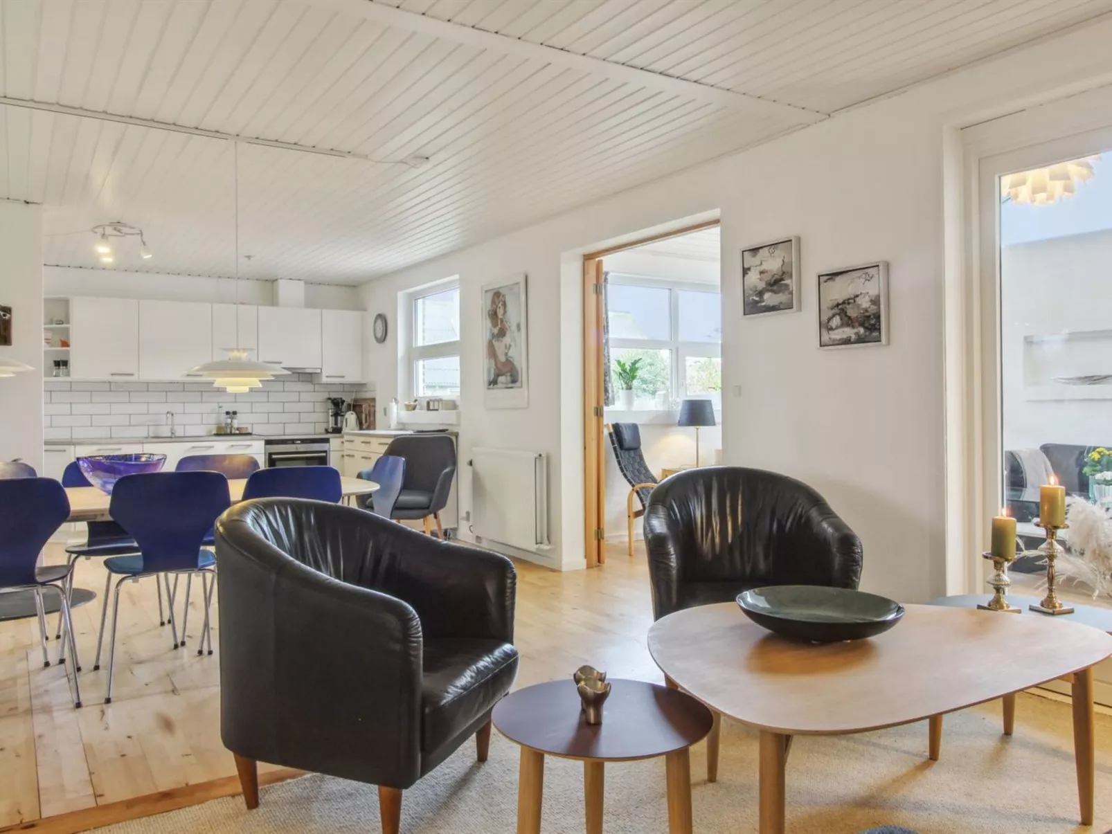 "Erle" - 1.5km from the sea-Inside