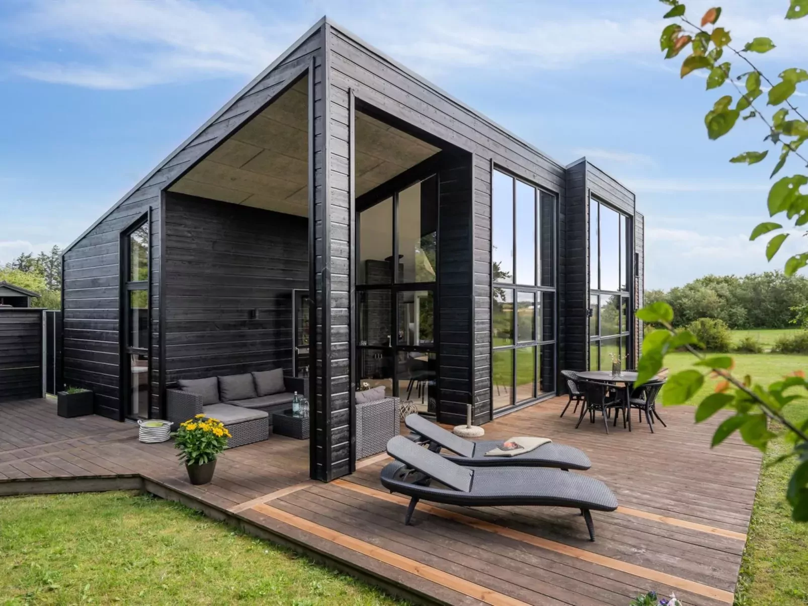 "Herdie" - 900m from the sea-Outside