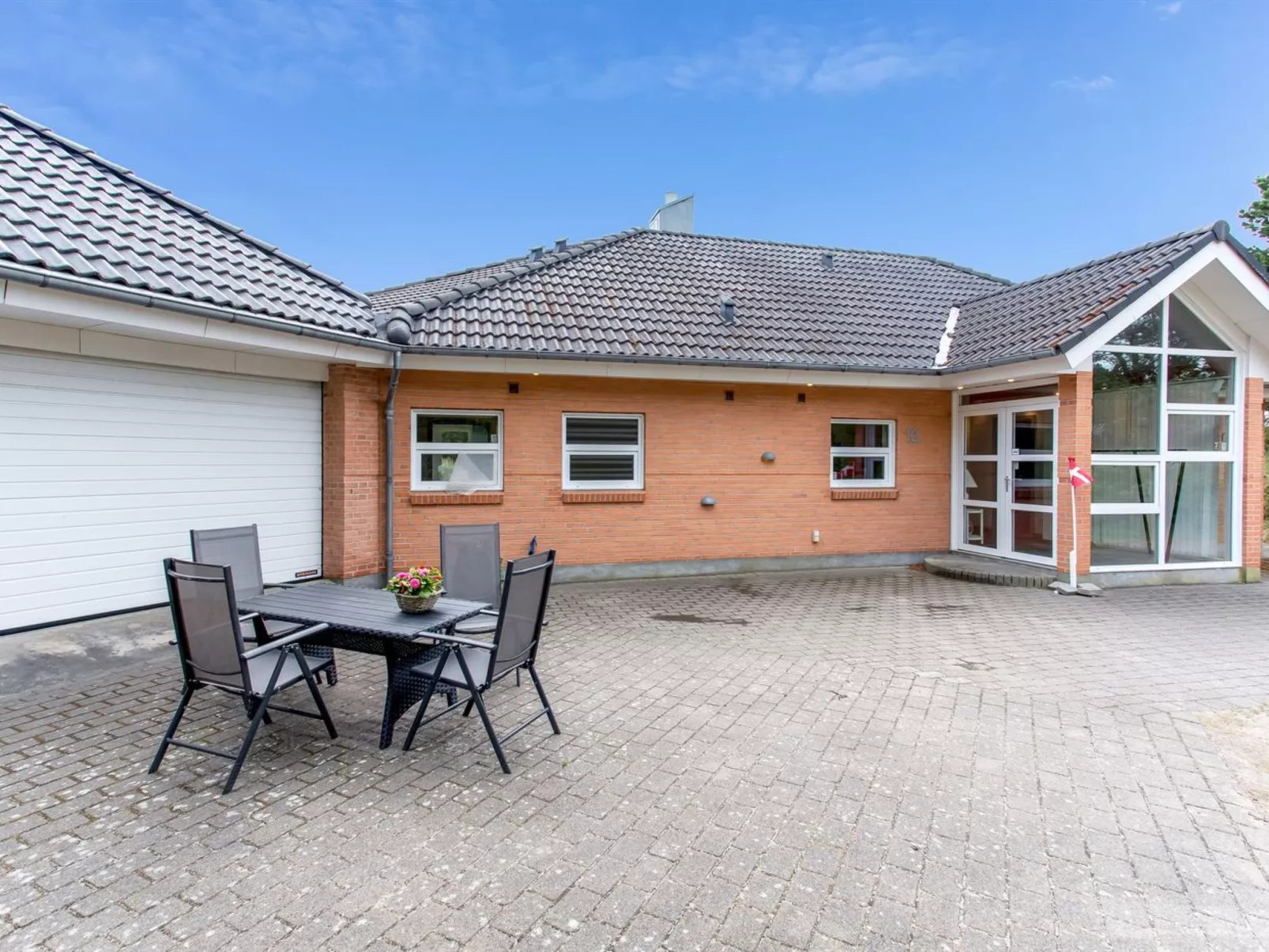 "Sjamme" - 1.2km from the sea-Outside