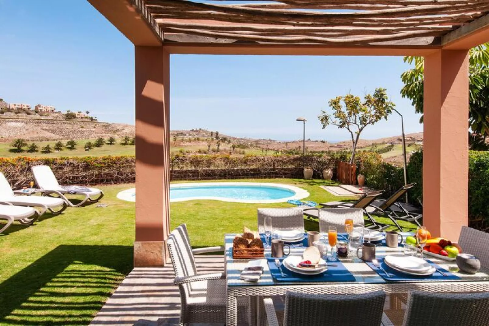 Los Lagos 5-Terrace