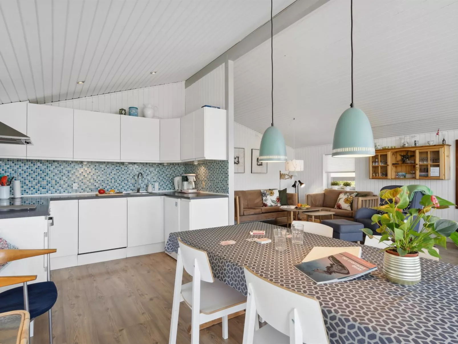 "Wrange" - 150m from the sea-Drinnen