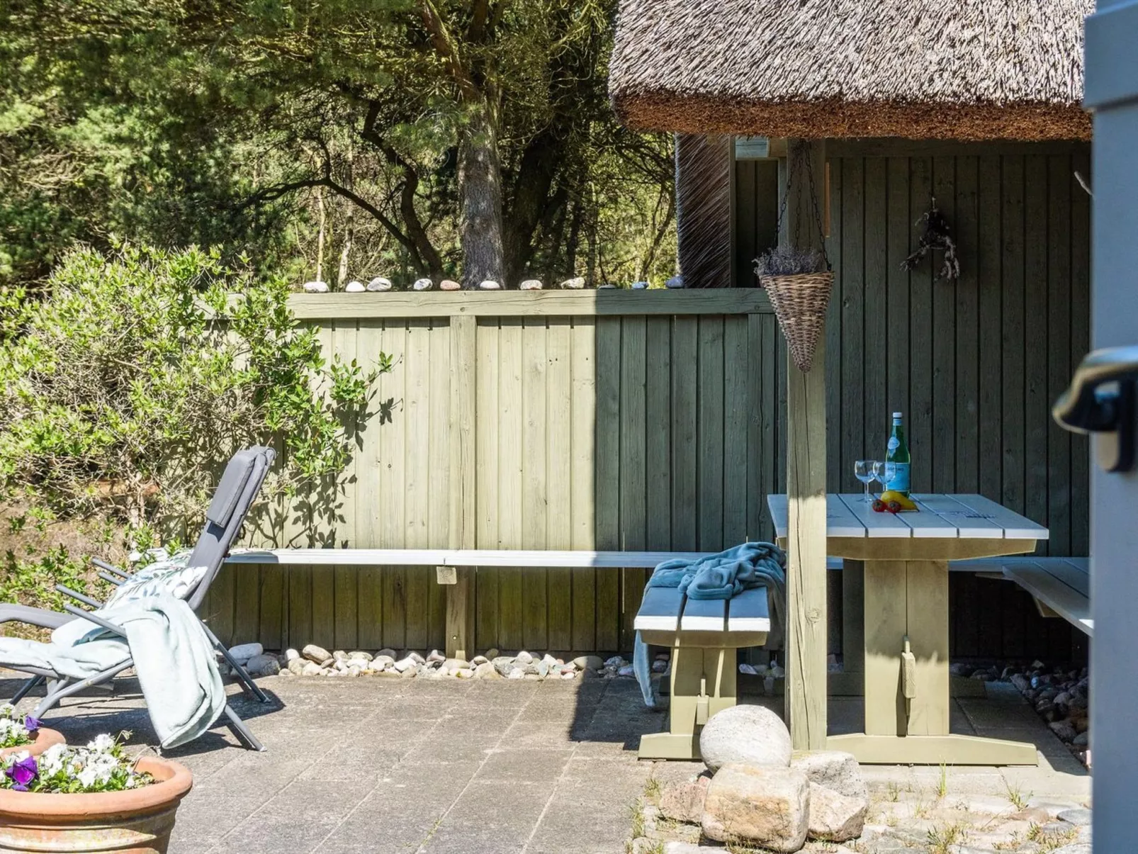 "Gravers" - 300m from the sea-Outside