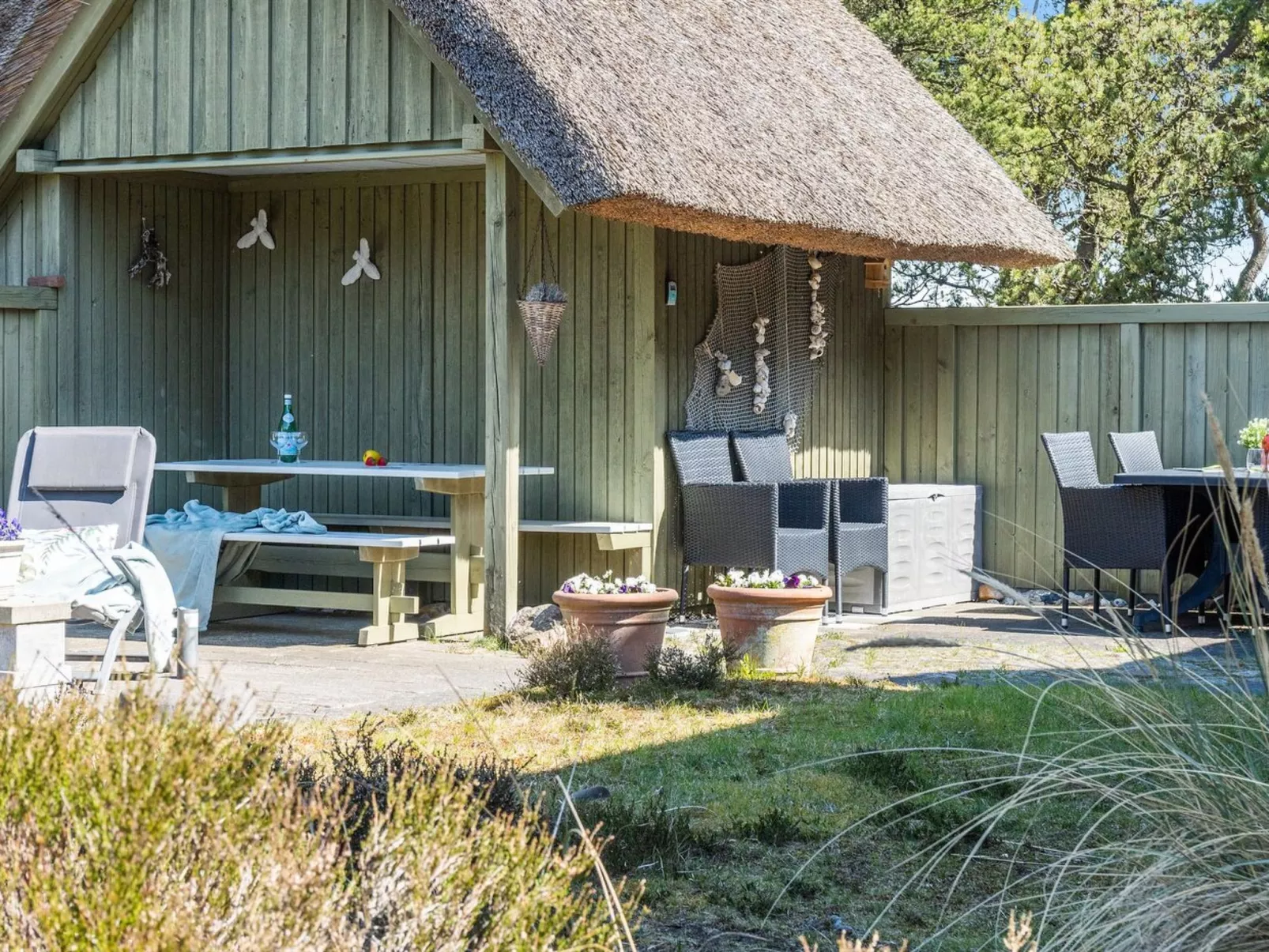 "Gravers" - 300m from the sea-Outside
