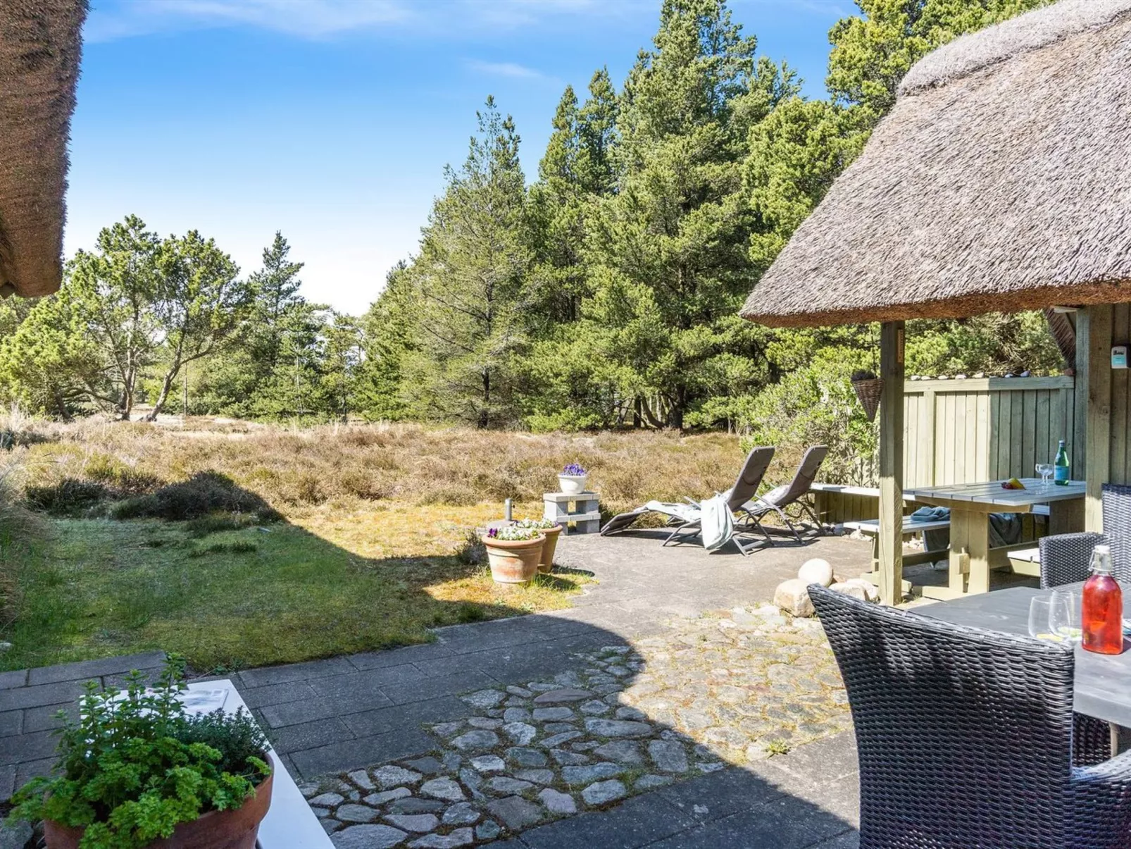 "Gravers" - 300m from the sea-Outside