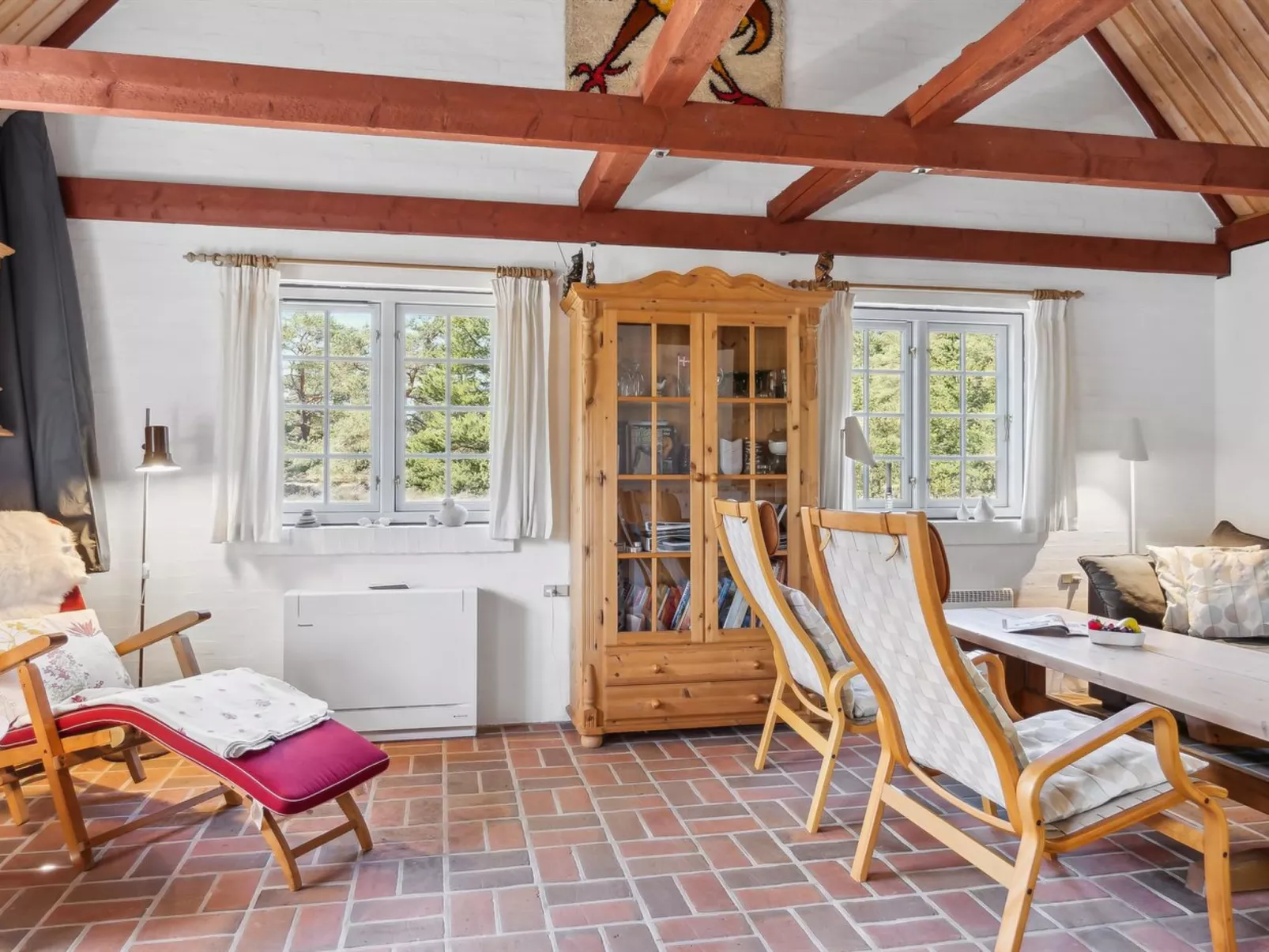 "Gravers" - 300m from the sea-Inside