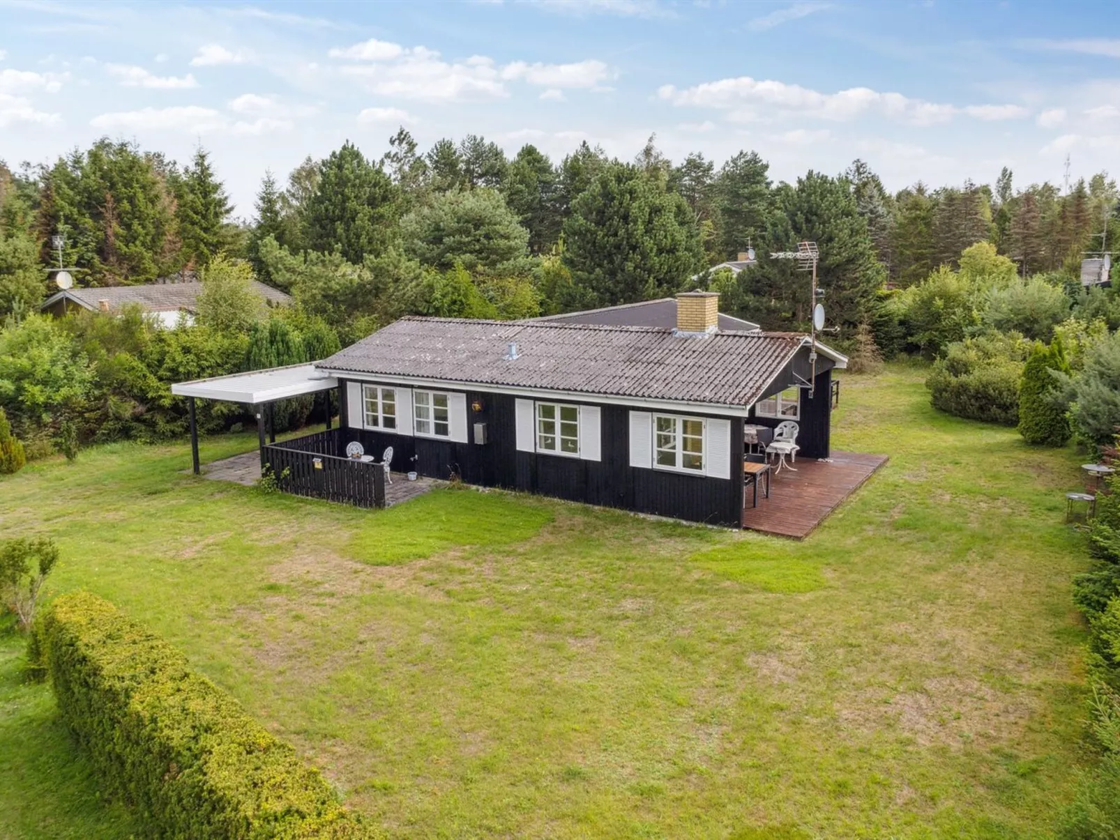 "Brunhilde" - 850m from the sea-Outside