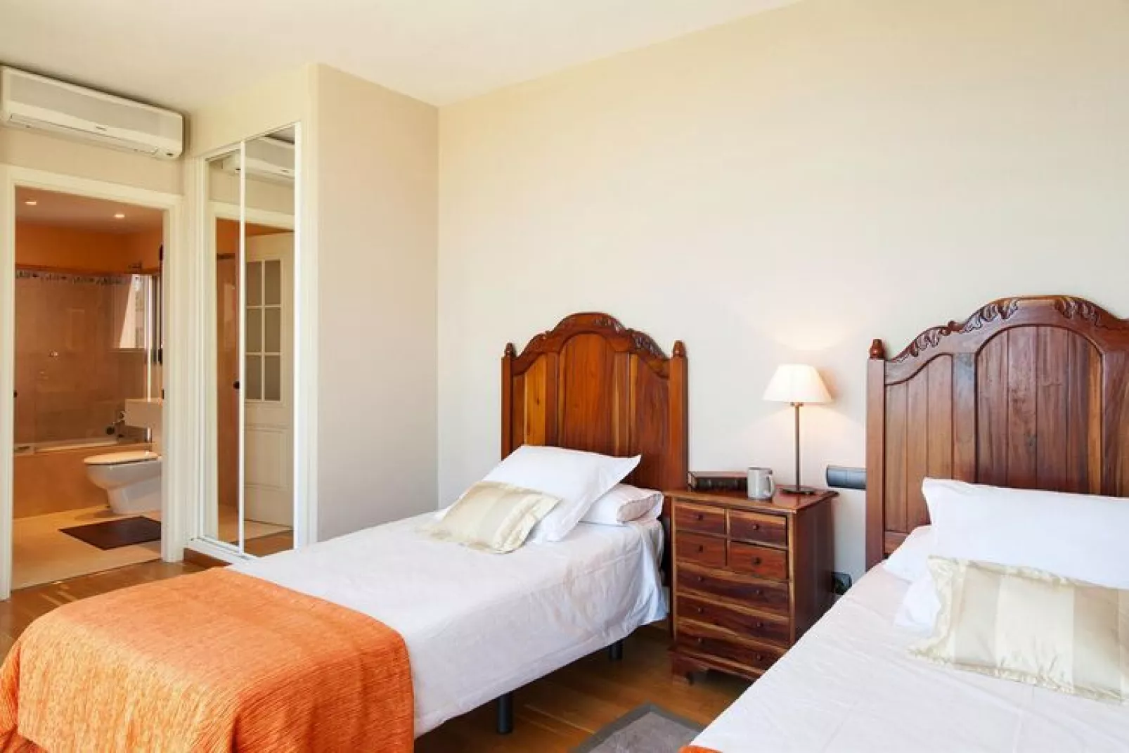 Los Lagos 5-Bedroom