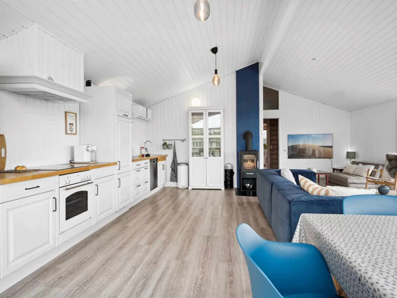 "Nora" - 100m from the sea-Inside