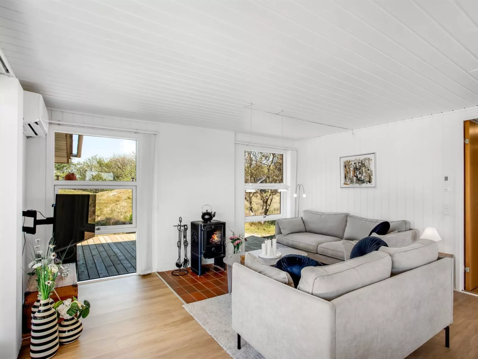 "Bentine" - 400m from the sea