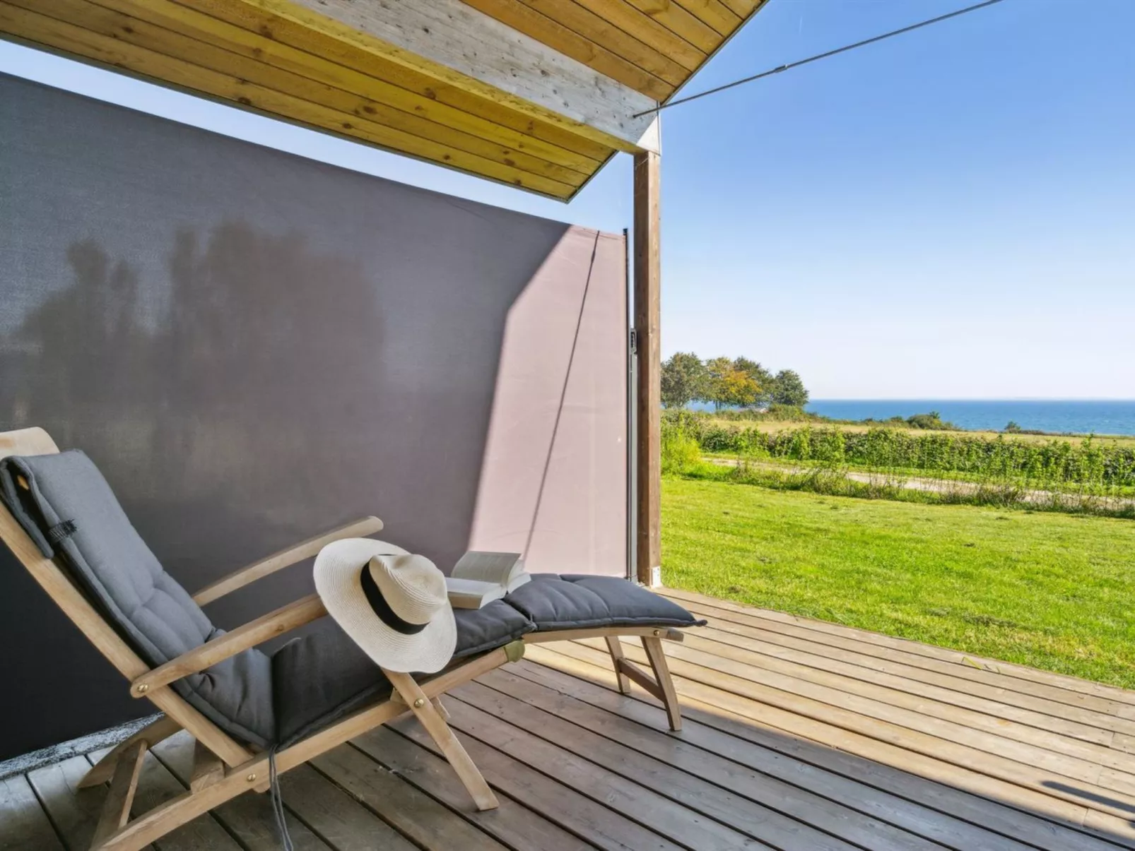 "Aderice" - 300m from the sea-Draußen
