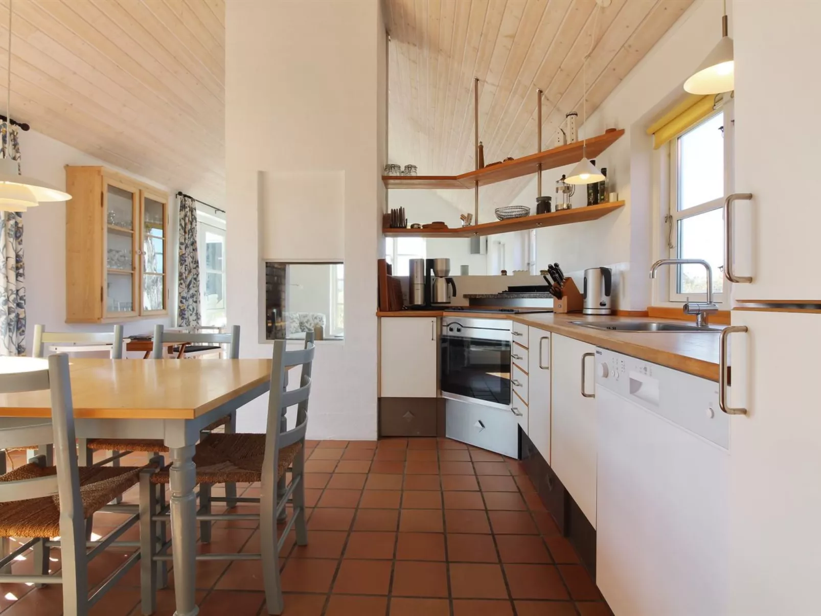 "Nille" - 100m from the sea-Inside