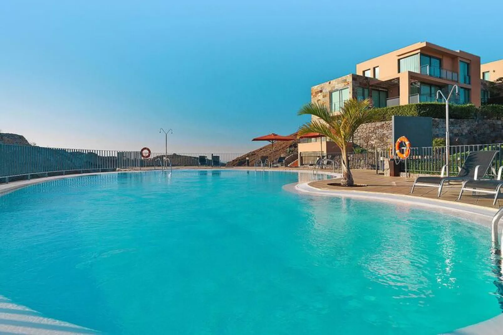 Los Lagos 5-Pool