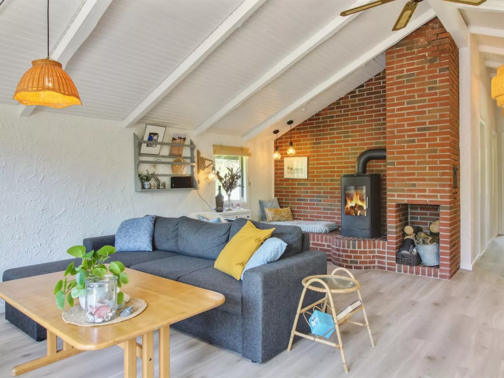 "Weland" - 800m from the sea-Inside