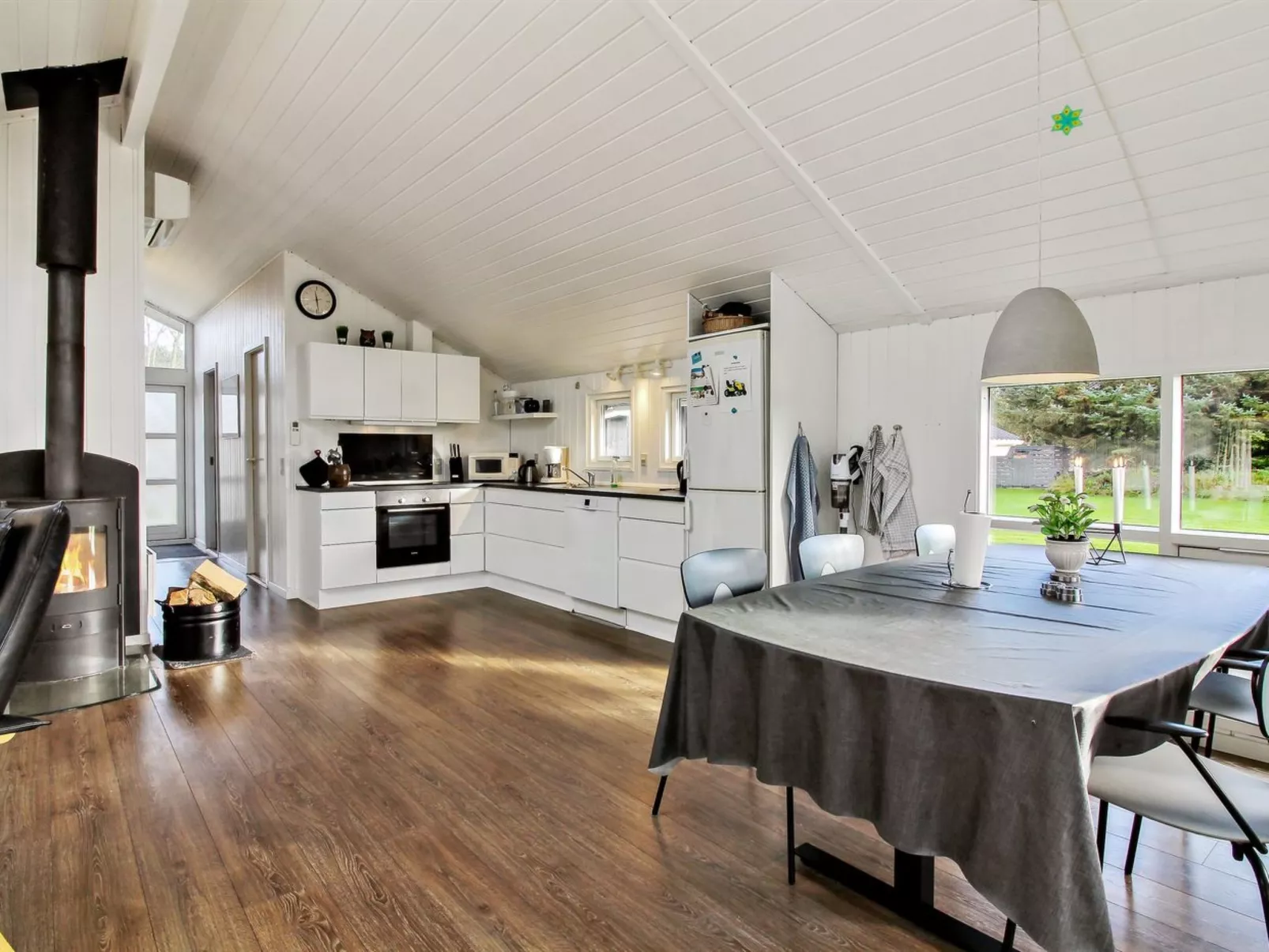"Annalisa" - 1.2km from the sea-Inside