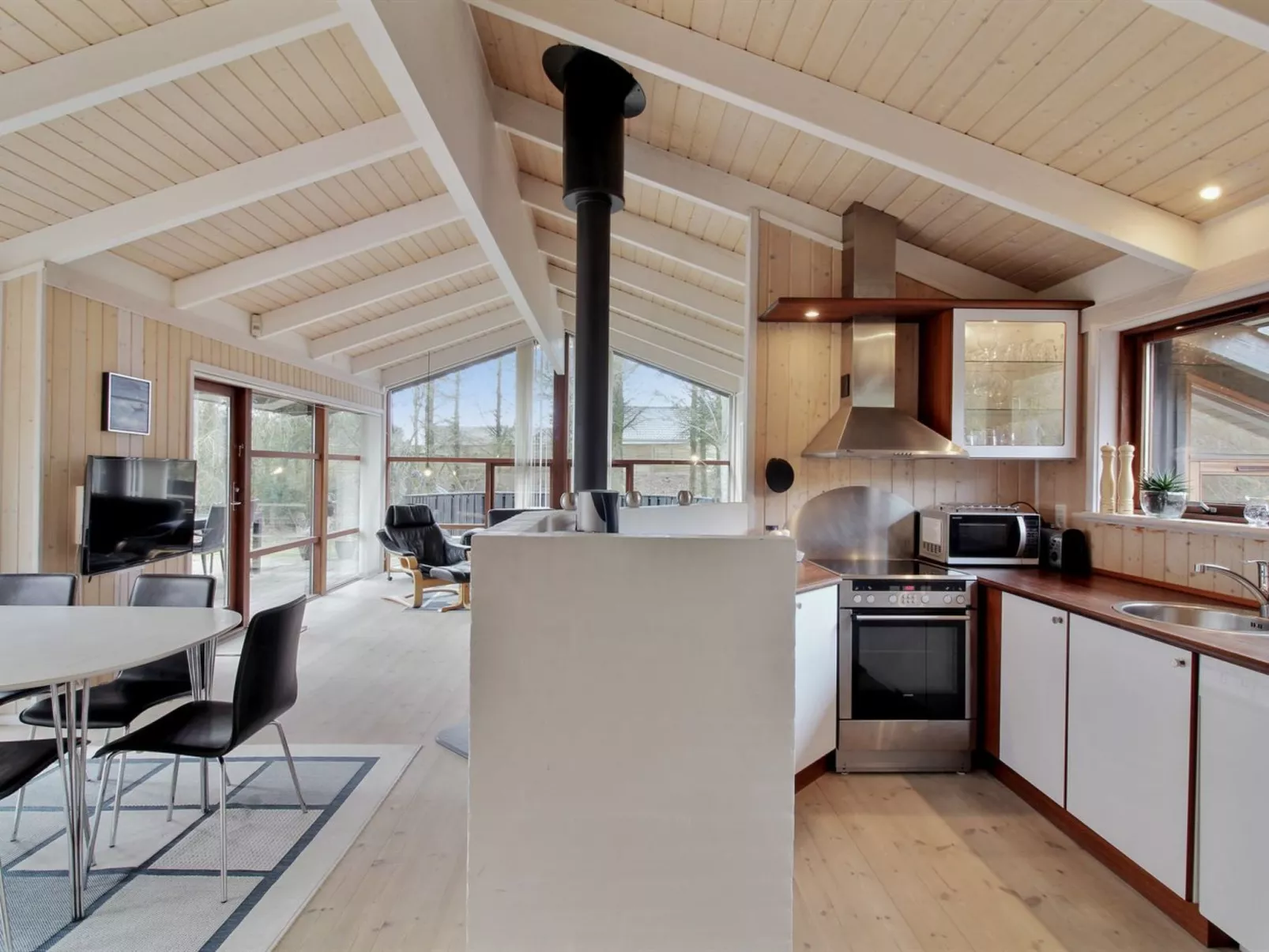 "Paulette" - 450m from the sea-Inside