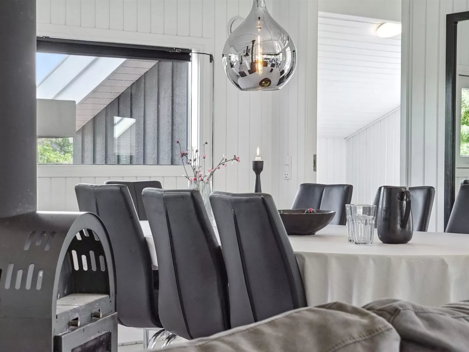 "Blondine" - 940m from the sea-Inside