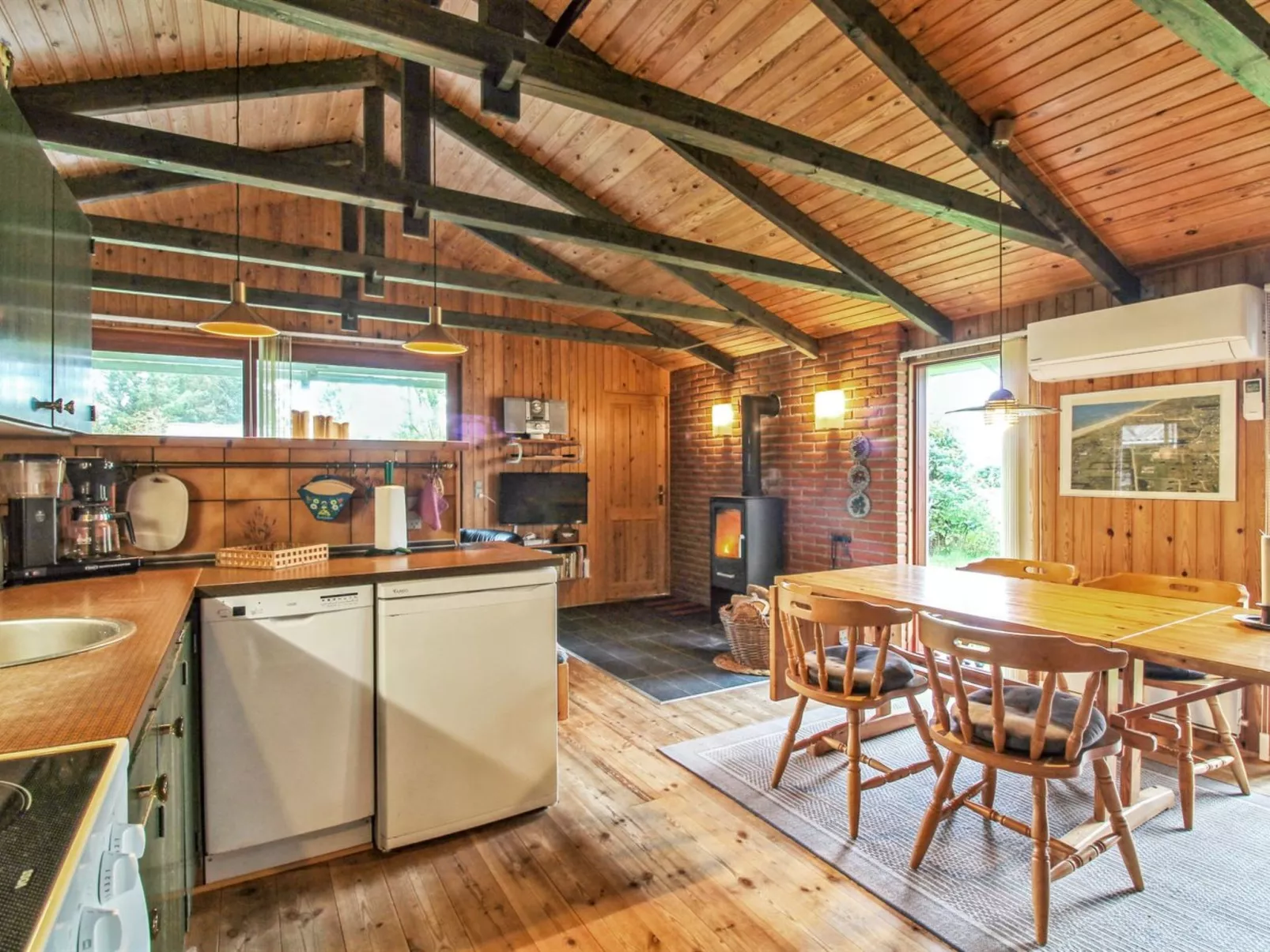 "Conradine" - 500m from the sea-Inside