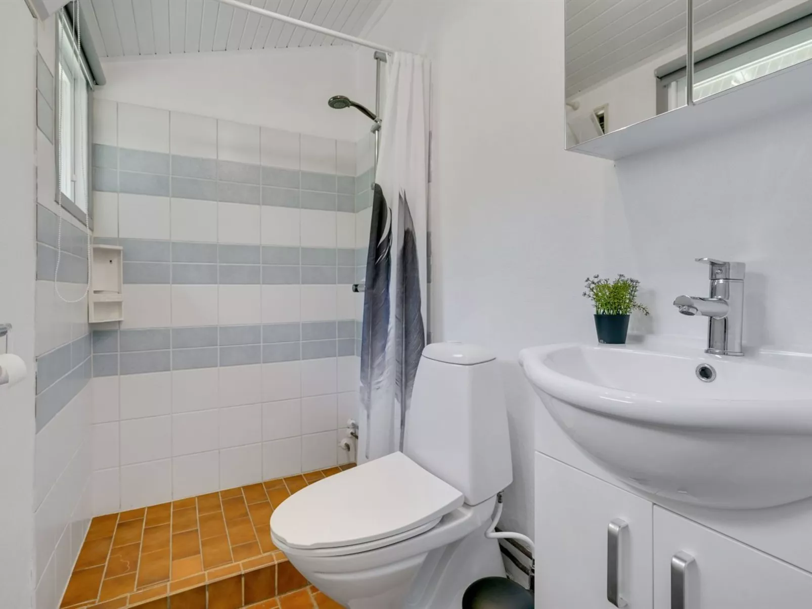 "Harri" - 700m from the sea-Inside