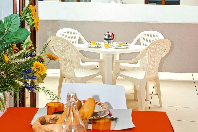 Holiday resort Galeria Gran Madó, Caorle-Bilocale Tipo B-Terrassenbalkon