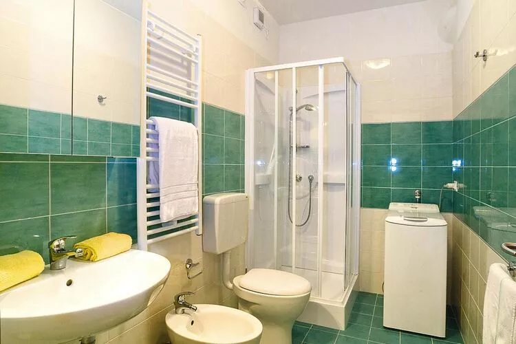 Holiday resort Galeria Gran Madó, Caorle-Monolocale Tipo A-Badezimmer