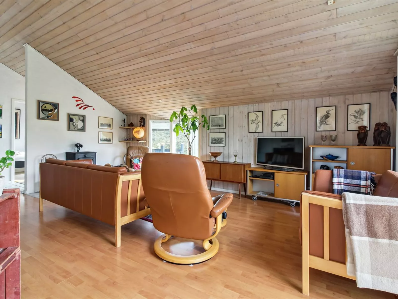 "Aike" - 400m from the sea-Drinnen
