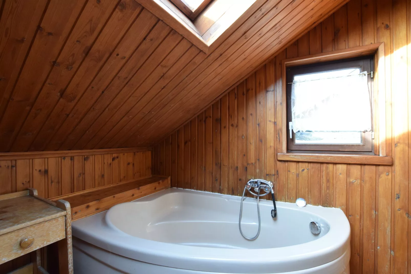 La Belle Jardinière-Bathroom