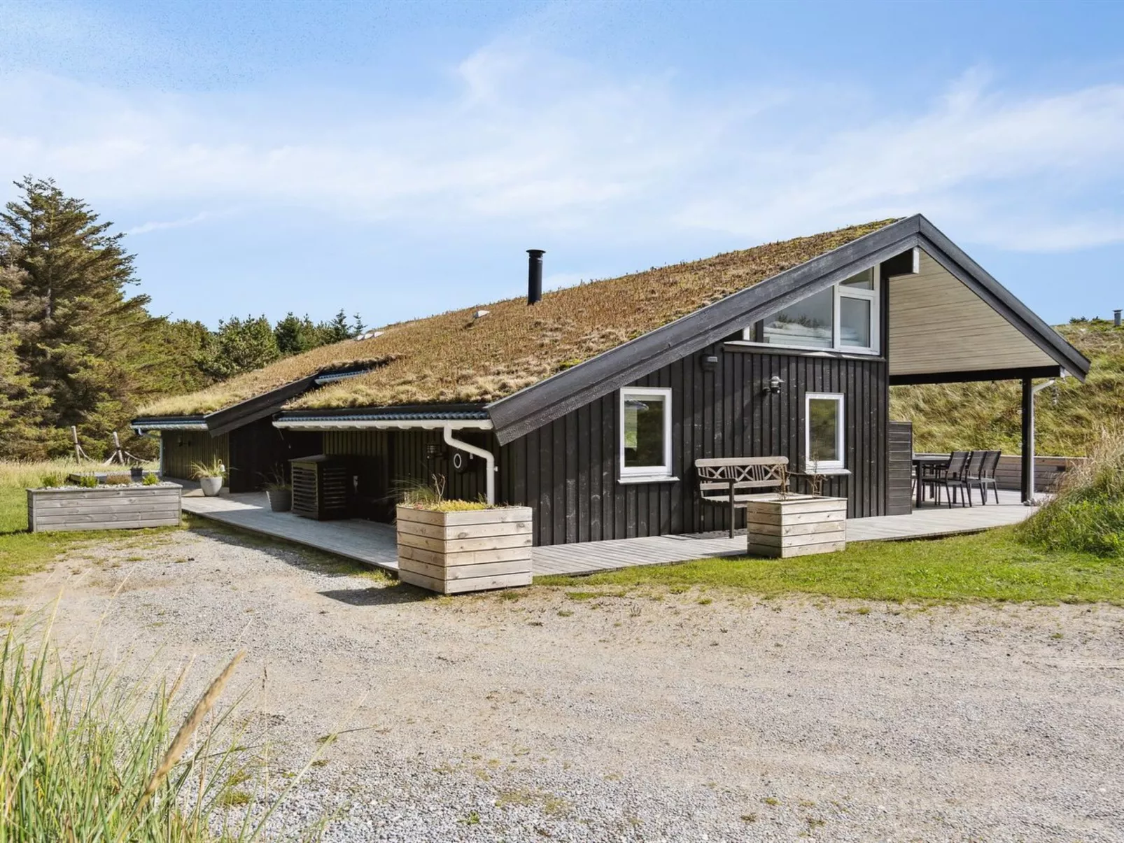"Nilson" - 1.4km from the sea-Outside