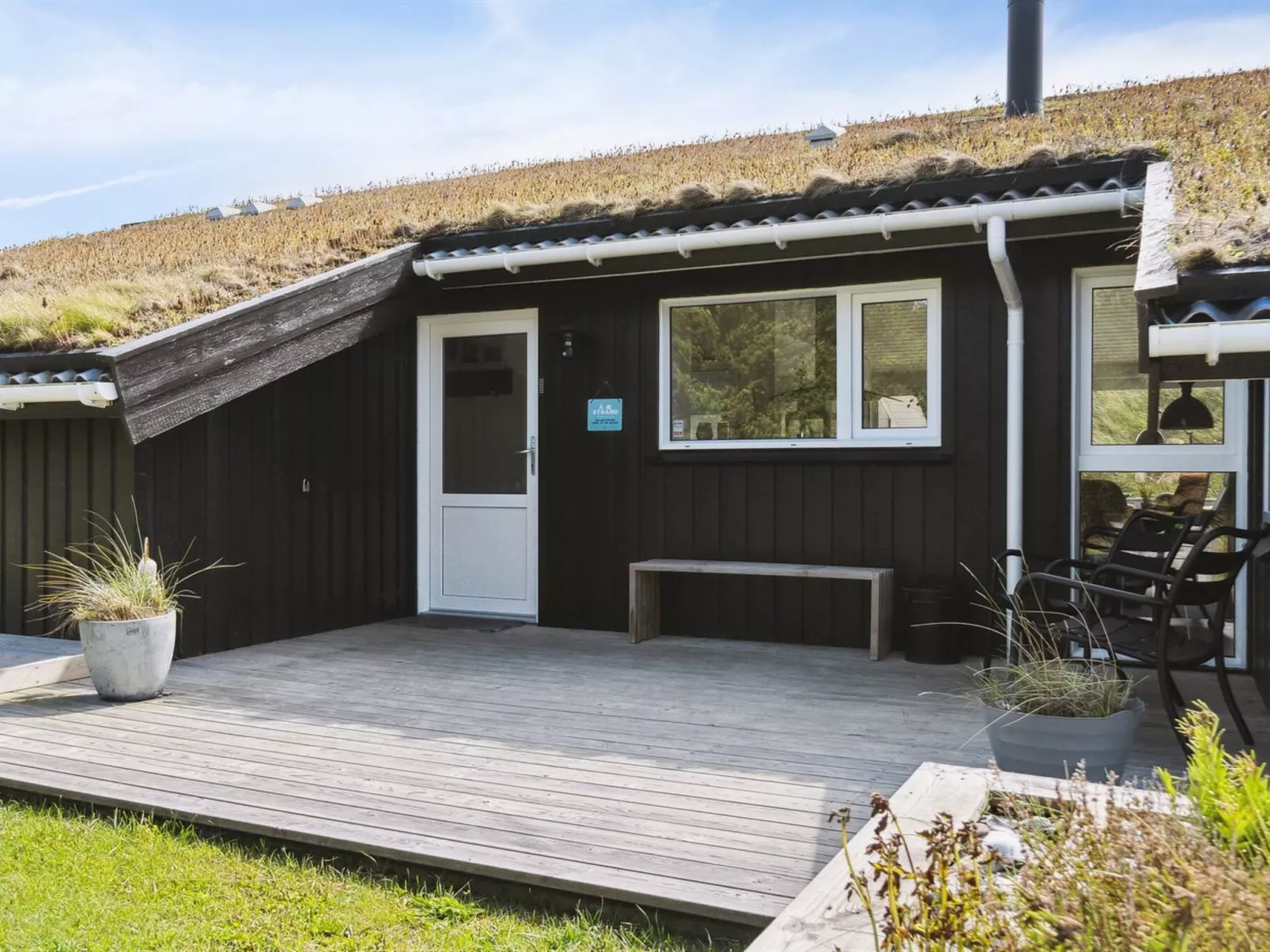 "Nilson" - 1.4km from the sea-Outside
