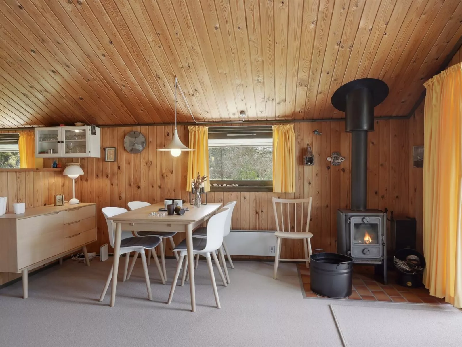 "Winter" - 500m from the sea-Inside