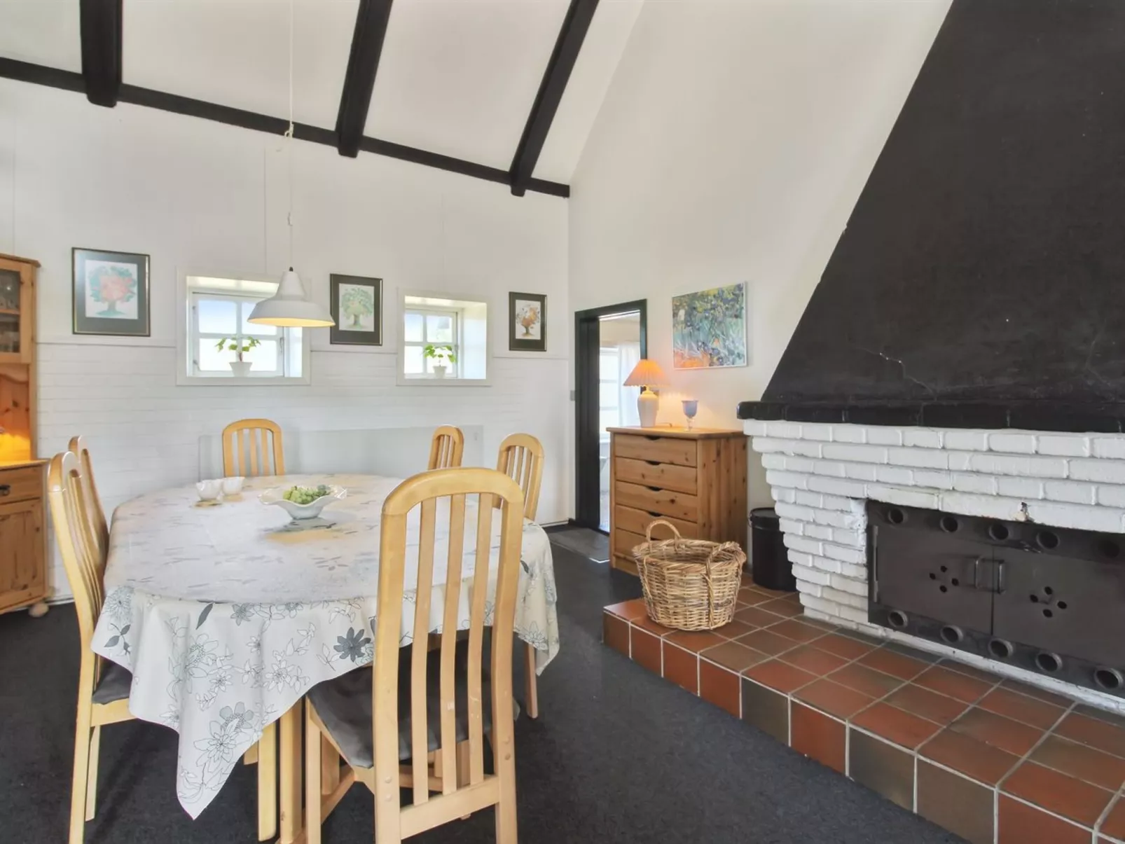 "Labarnas" - 800m from the sea-Inside