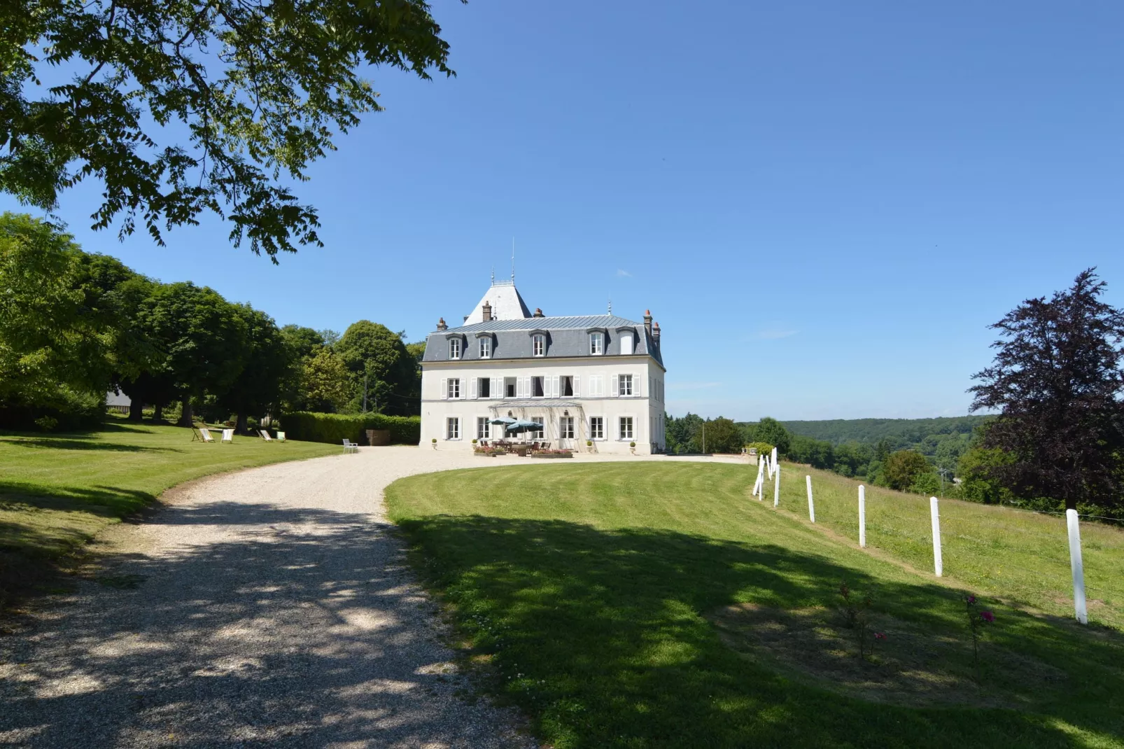 Château Saint Gervais-Exterior summer