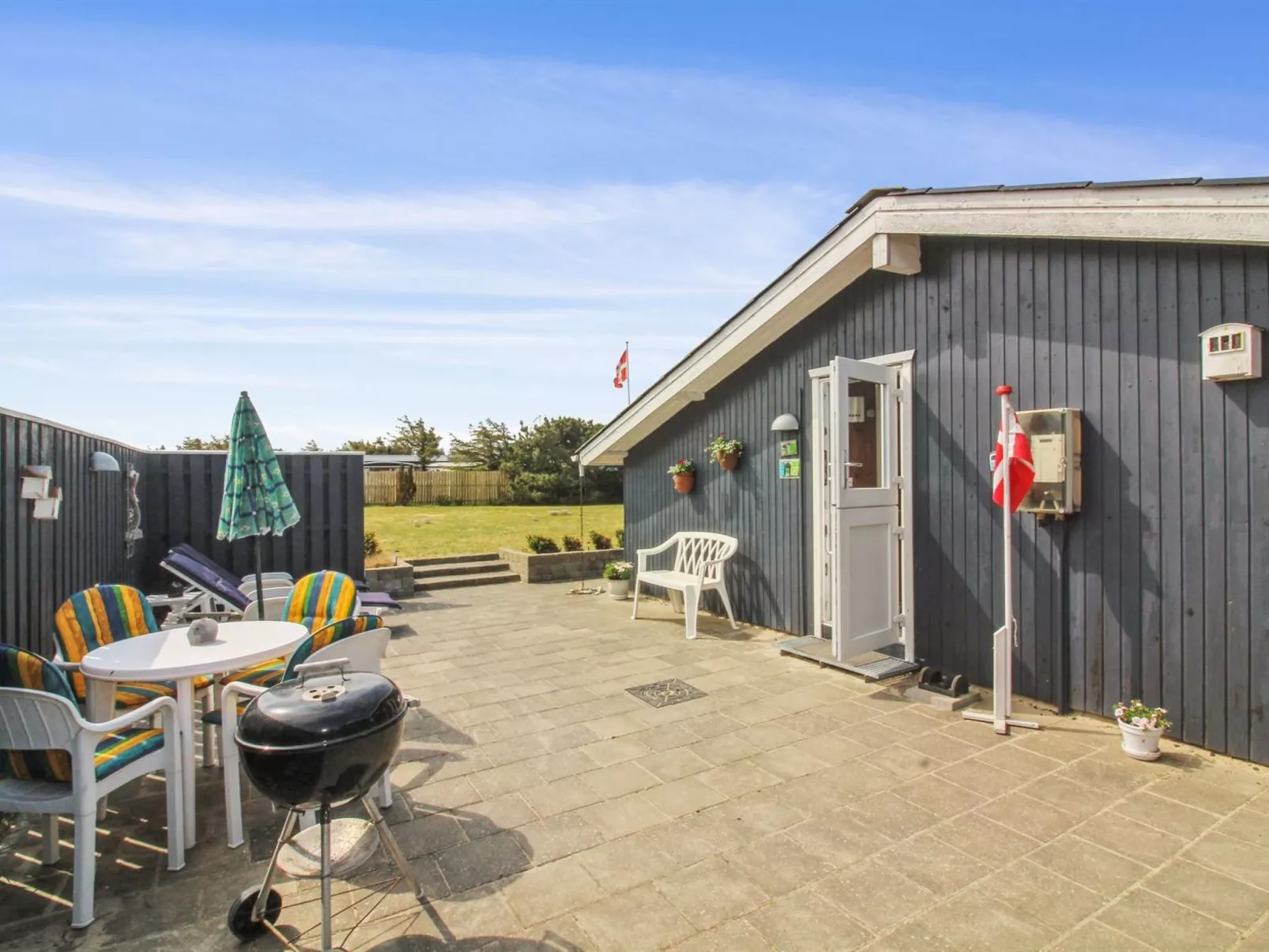 "Hælf" - 400m from the sea-Outside