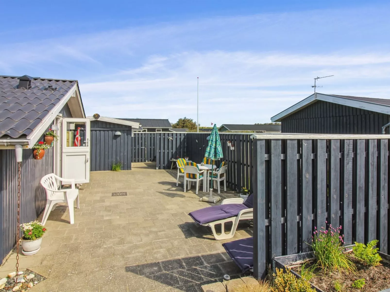 "Hælf" - 400m from the sea-Outside
