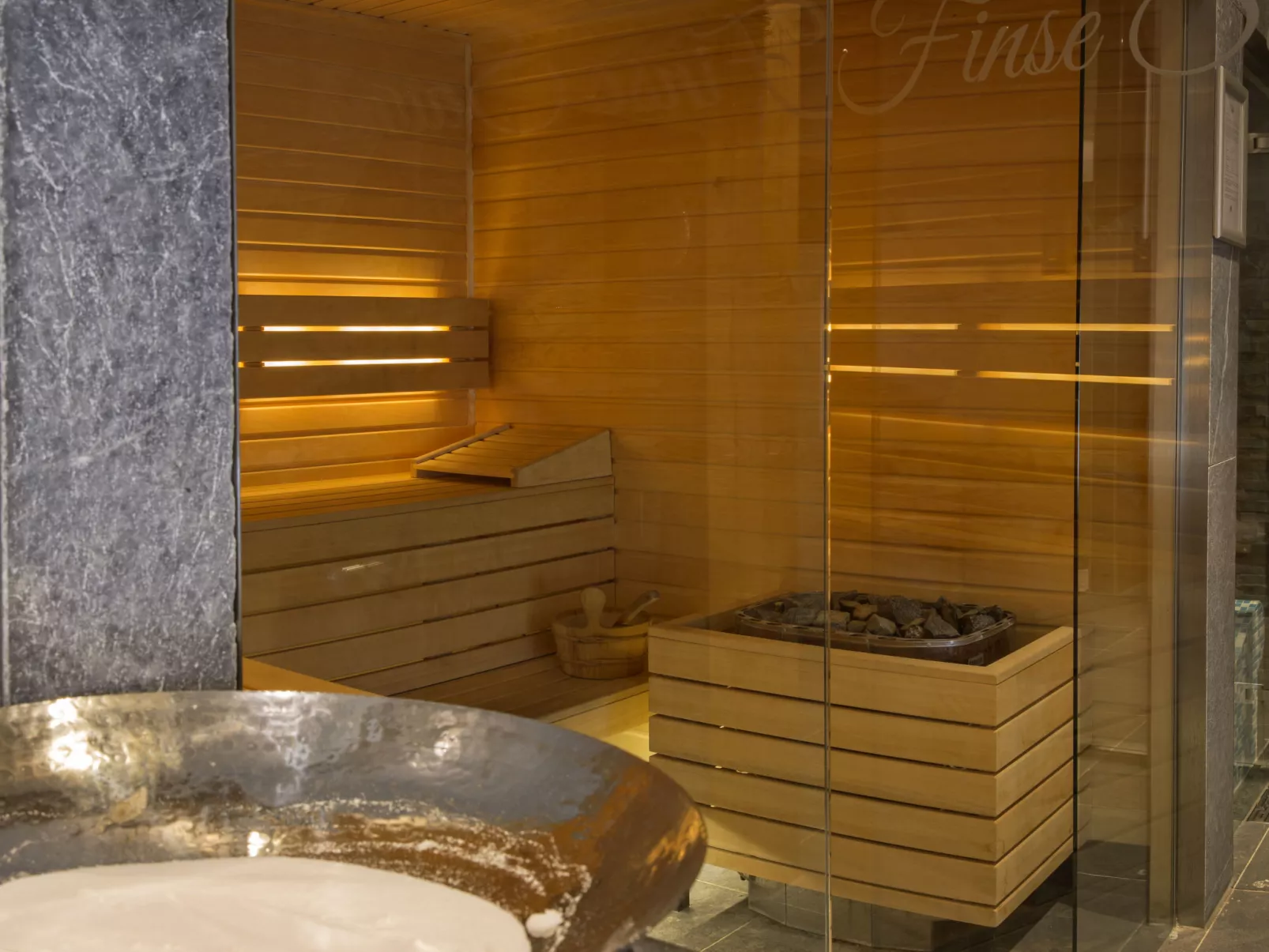 Pavilion l'etage Sauna 10-Inside