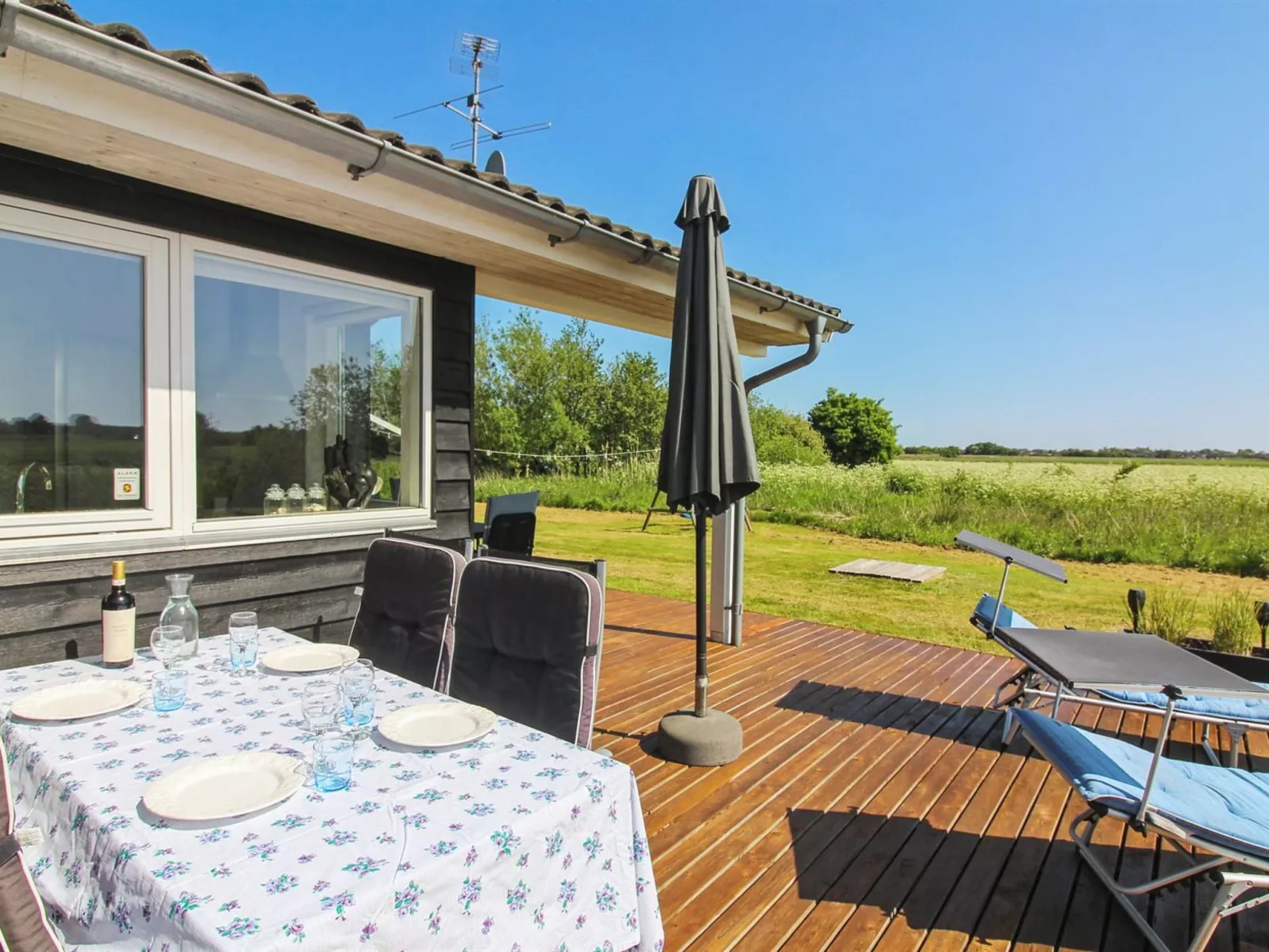 "Hampus" - 500m from the sea-Draußen