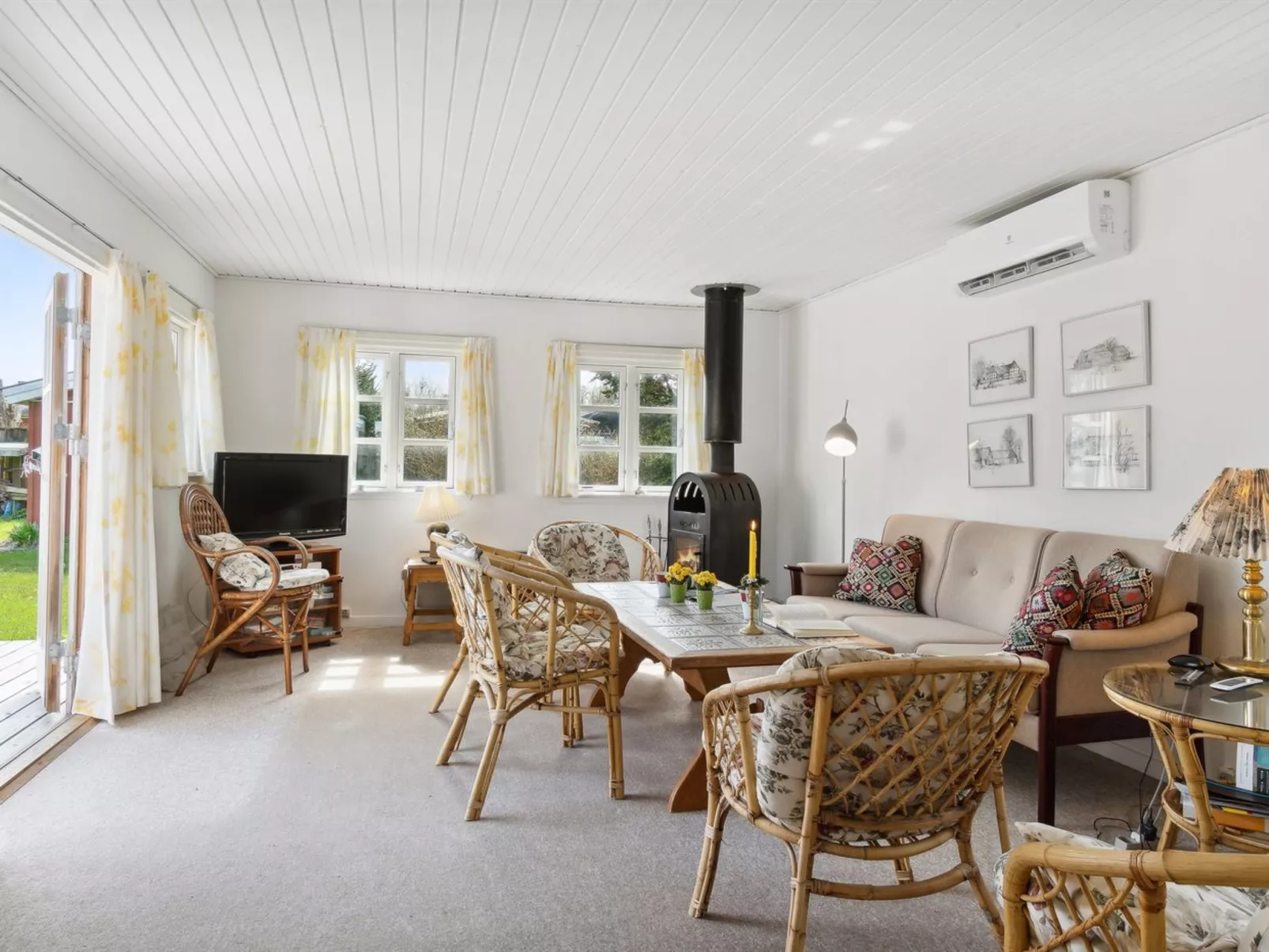 "Ingobert" - 50m from the sea-Inside