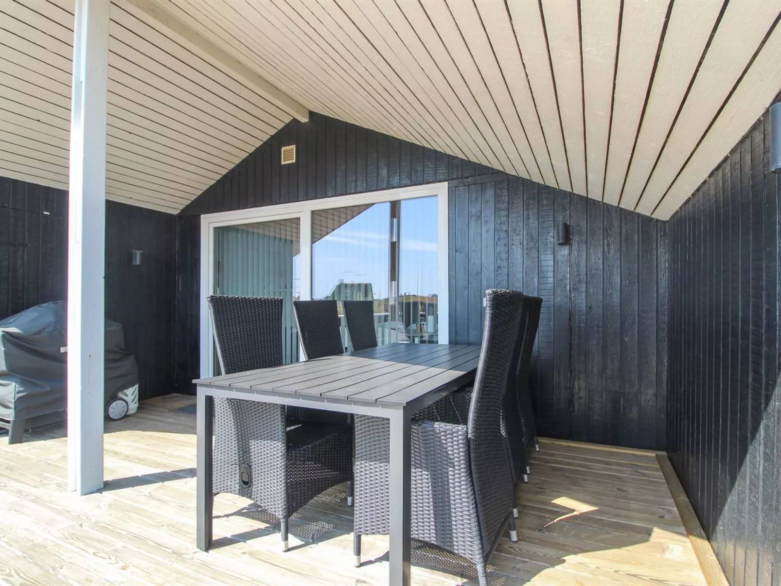 "Aska" - 400m from the sea-Dehors