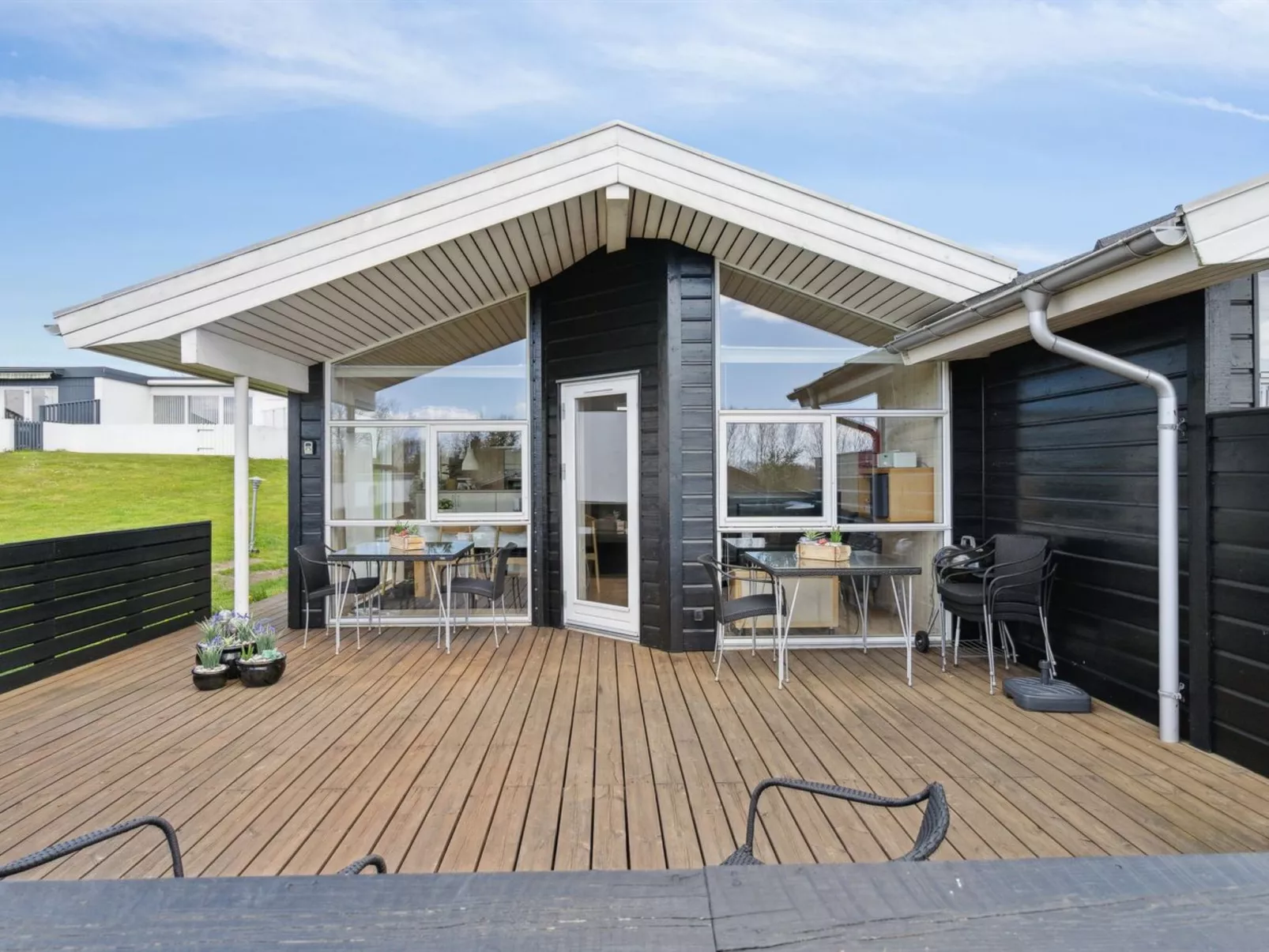 "Sointu" - 250m from the sea-Outside