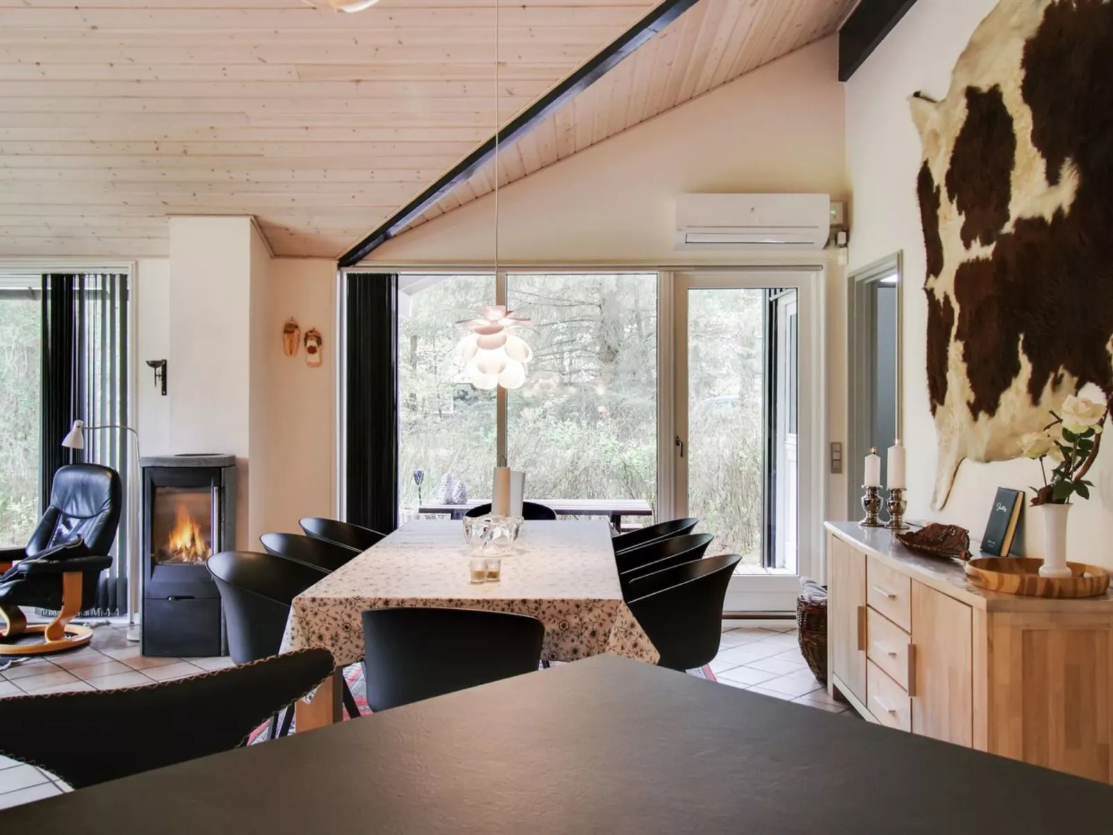 "Sora" - 2km from the sea-Inside