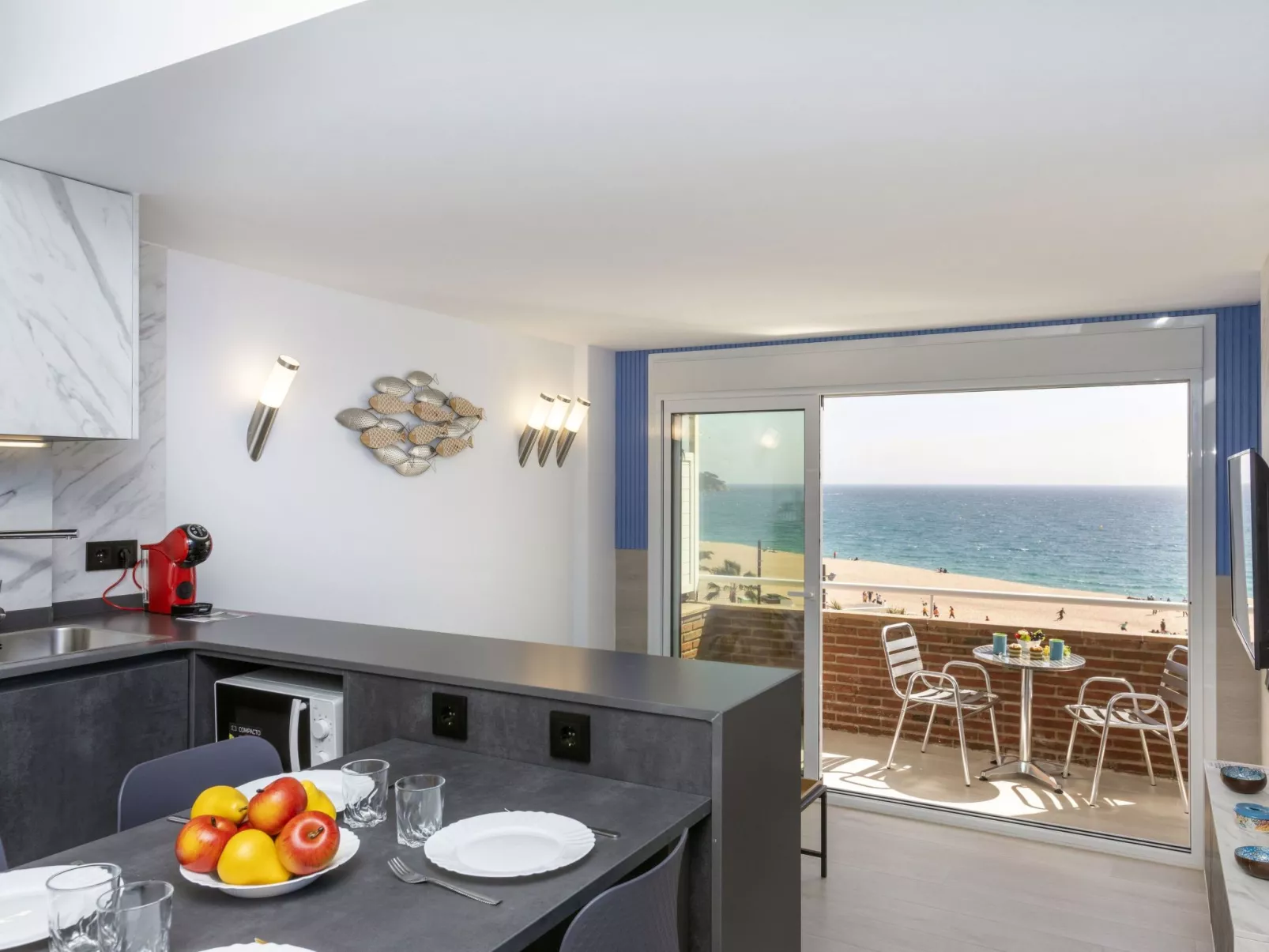 Caravela Beach-Inside