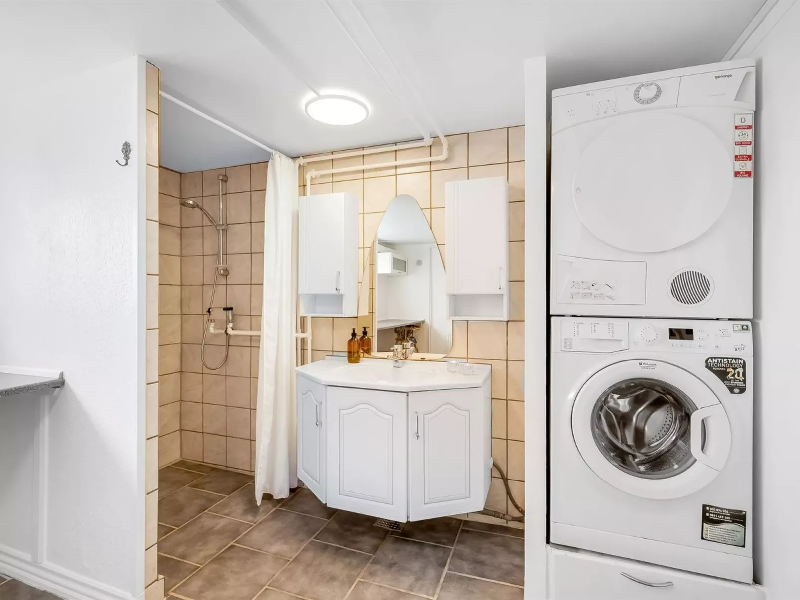 "Eluisa" - 300m from the sea-Inside