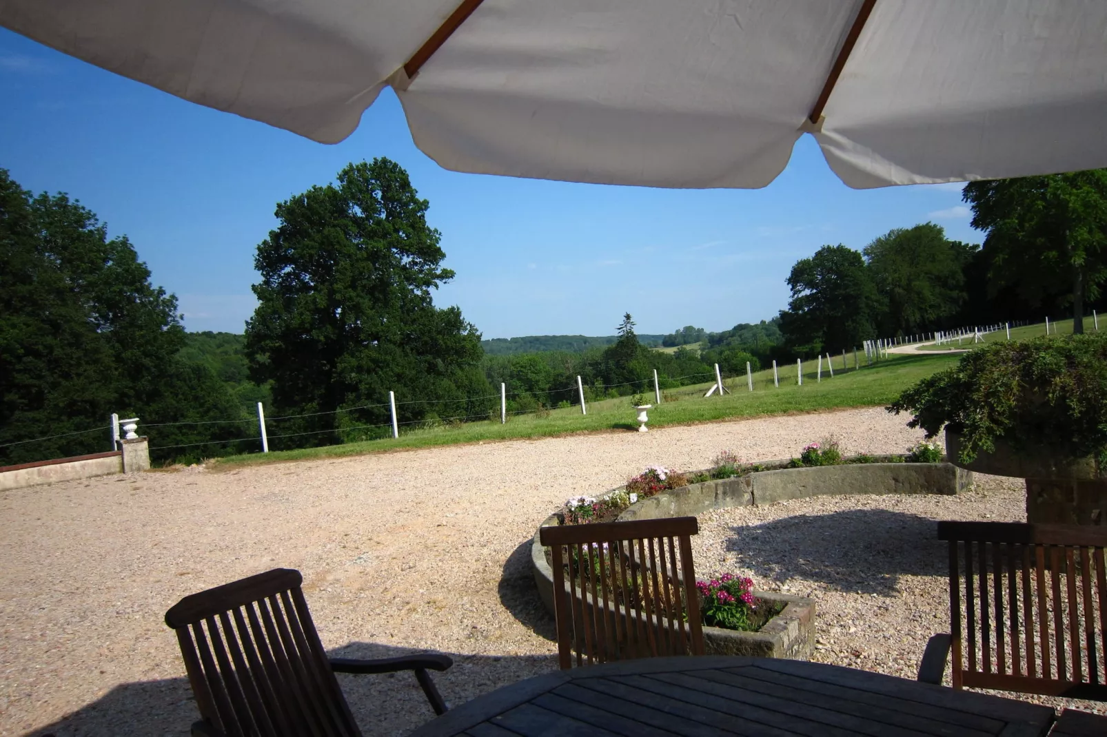 Château Saint Gervais-View summer