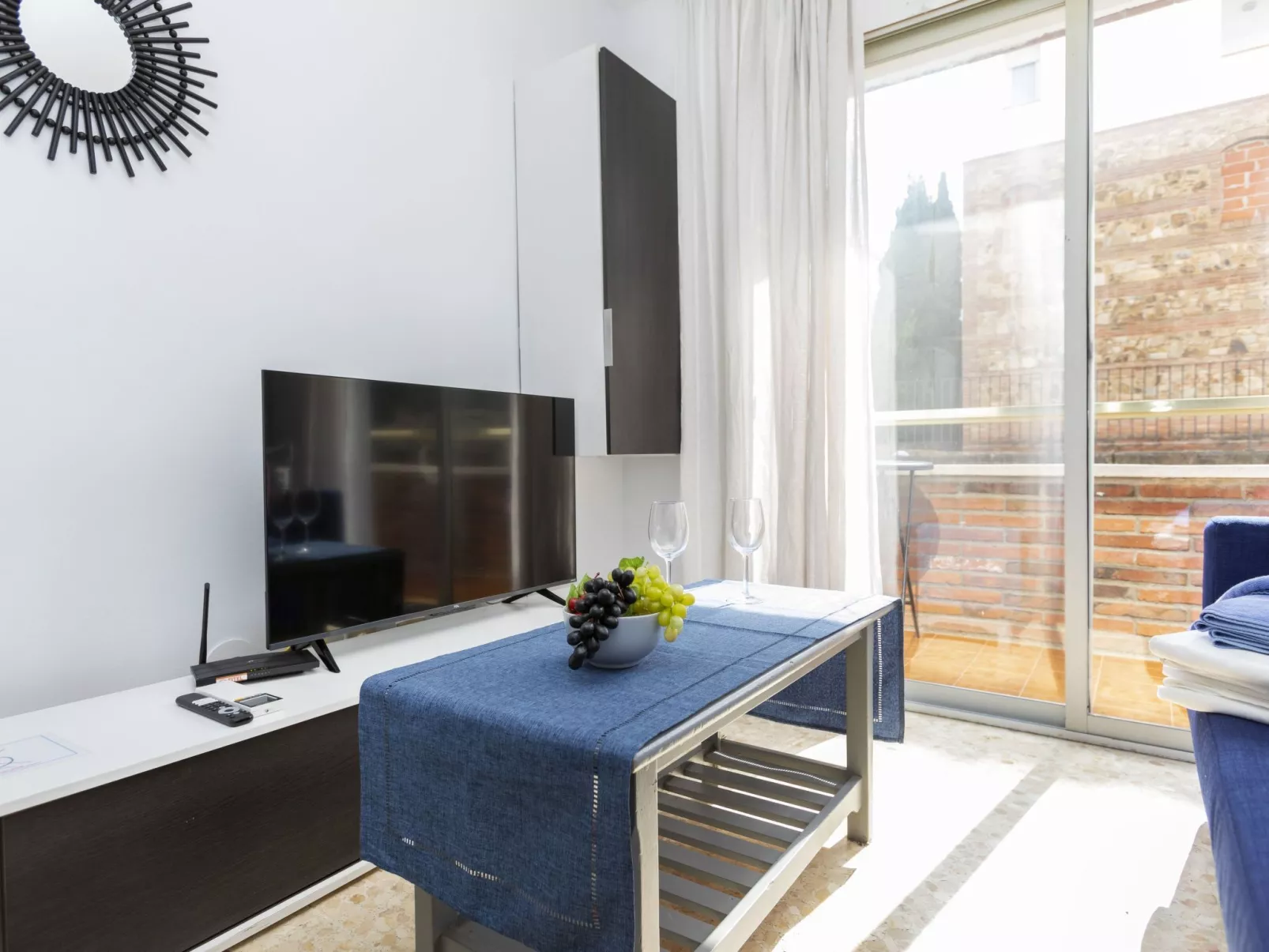 Cosy Lloret-Inside